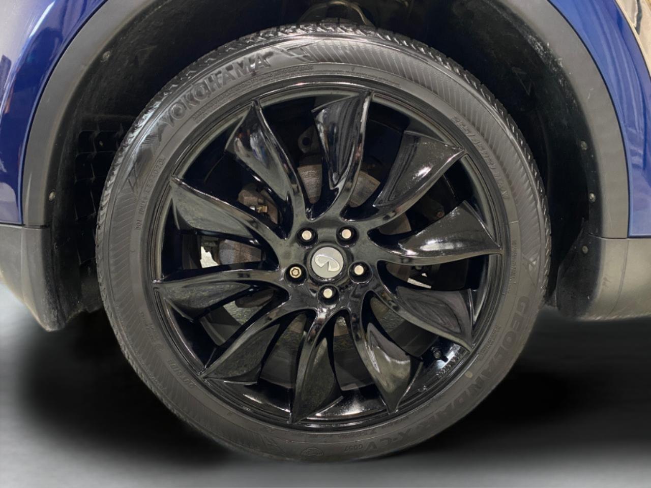 Infiniti FX FX35 AWD 2012