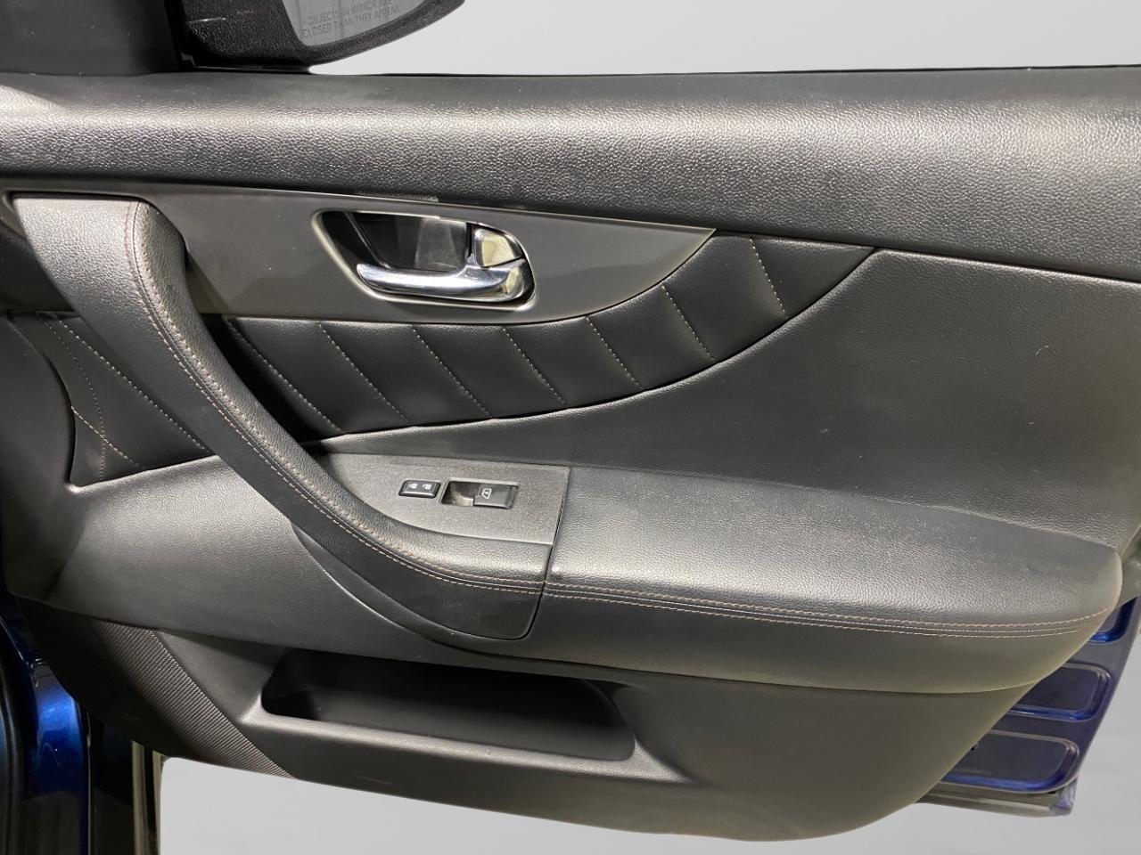 Infiniti FX FX35 AWD 2012