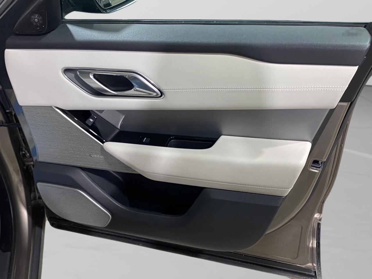 Land Rover Range Rover Velar R-Dynamic SE 2018