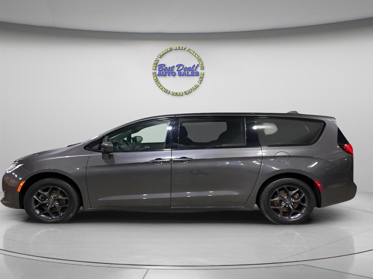 Chrysler Pacifica Touring Plus 2018