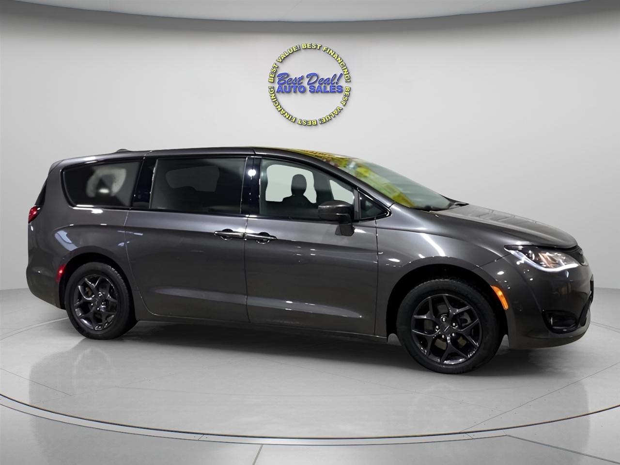 Chrysler Pacifica Touring Plus 2018