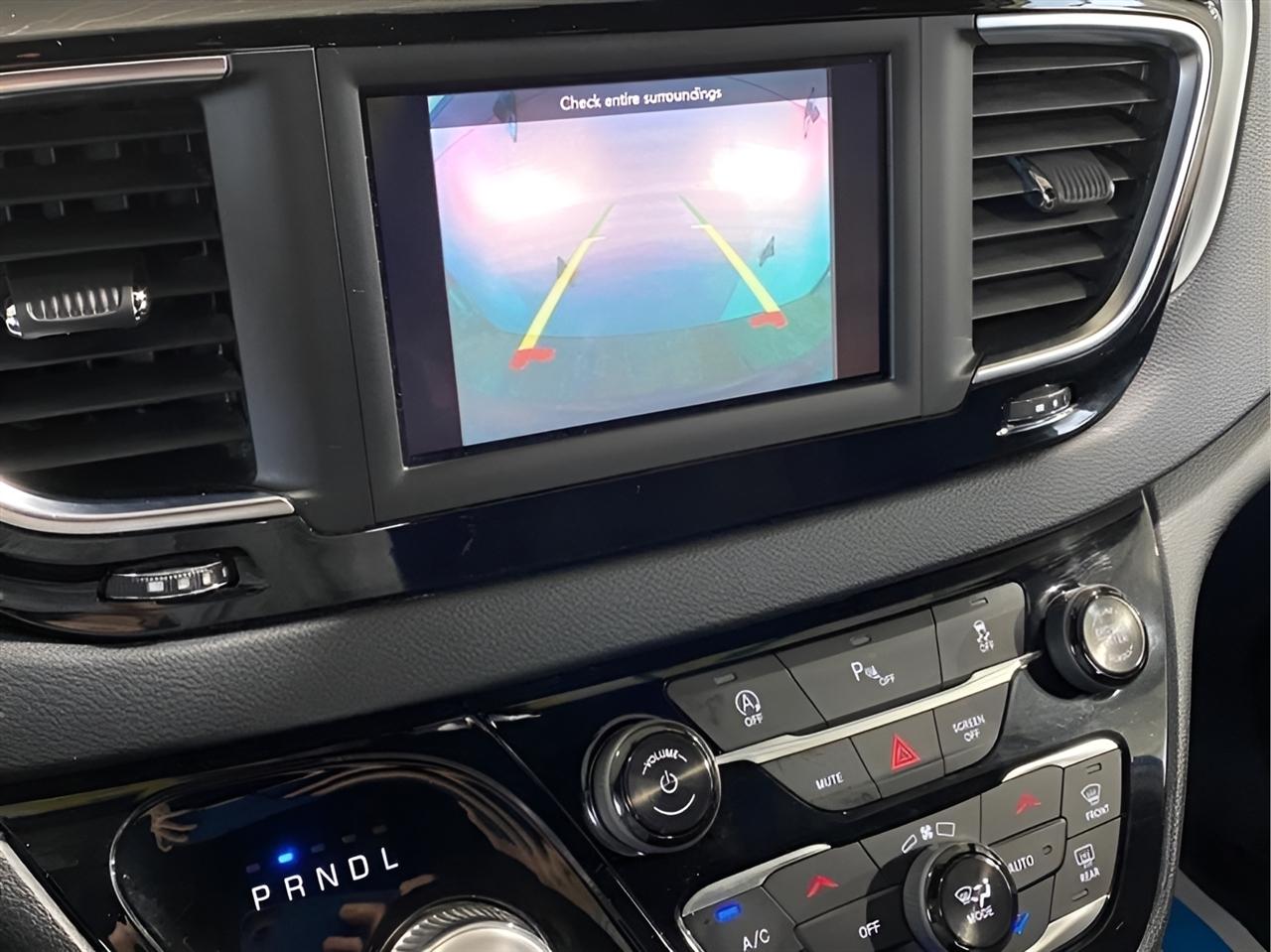 Chrysler Pacifica Touring Plus 2018