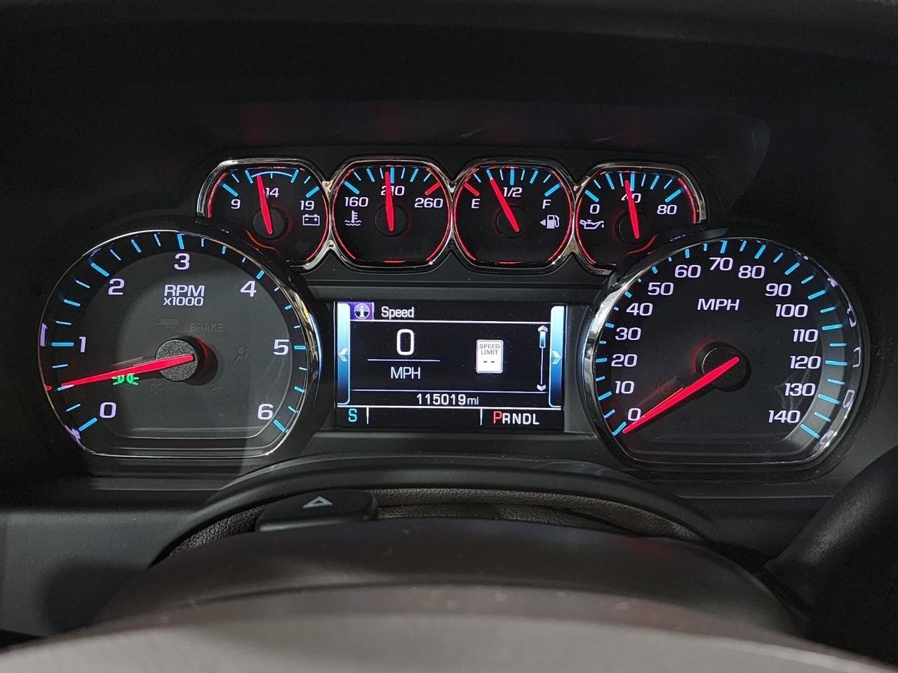 2018 Chevrolet Suburban Premier - Photo 20
