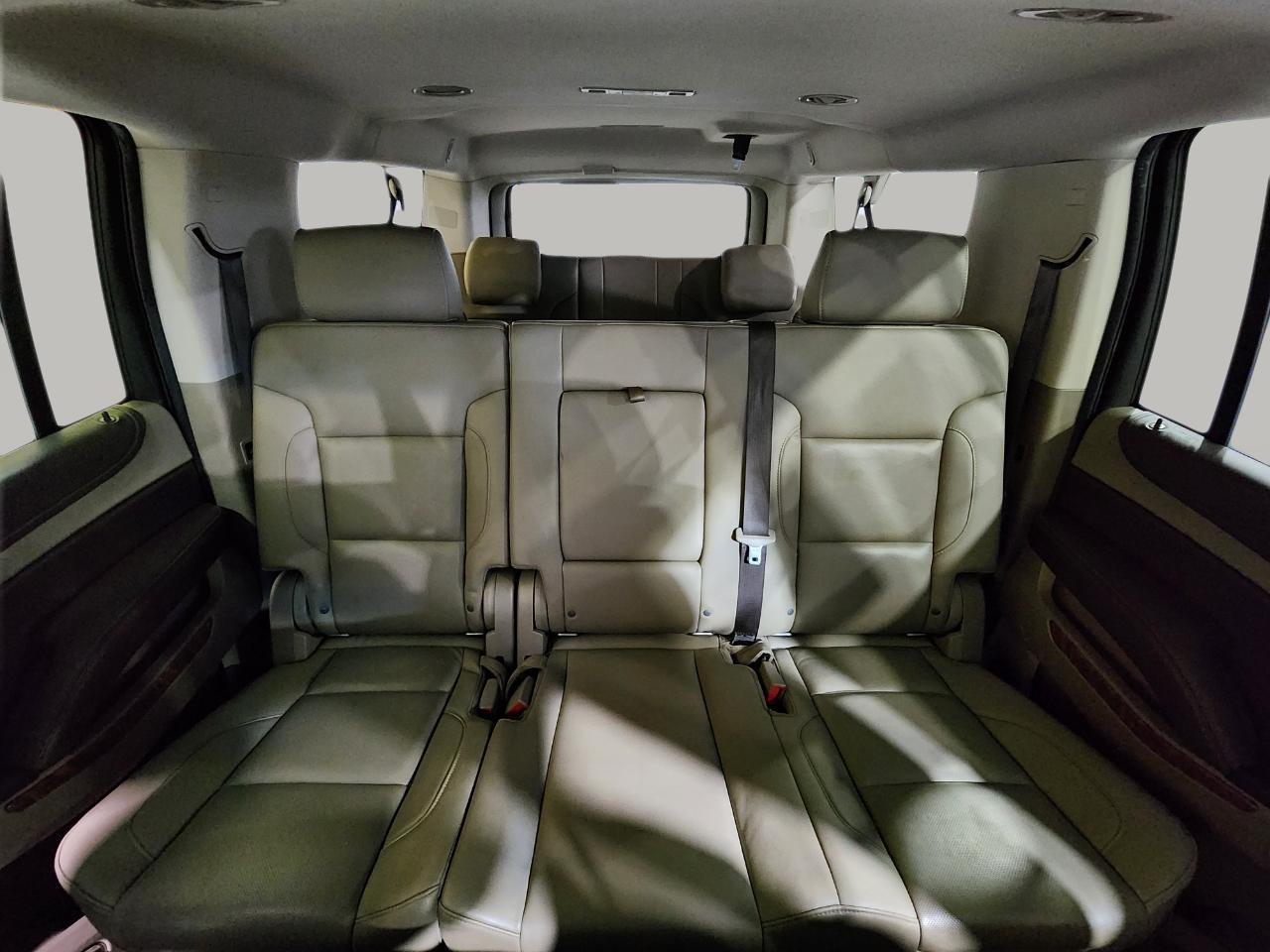 2018 Chevrolet Suburban Premier - Photo 30