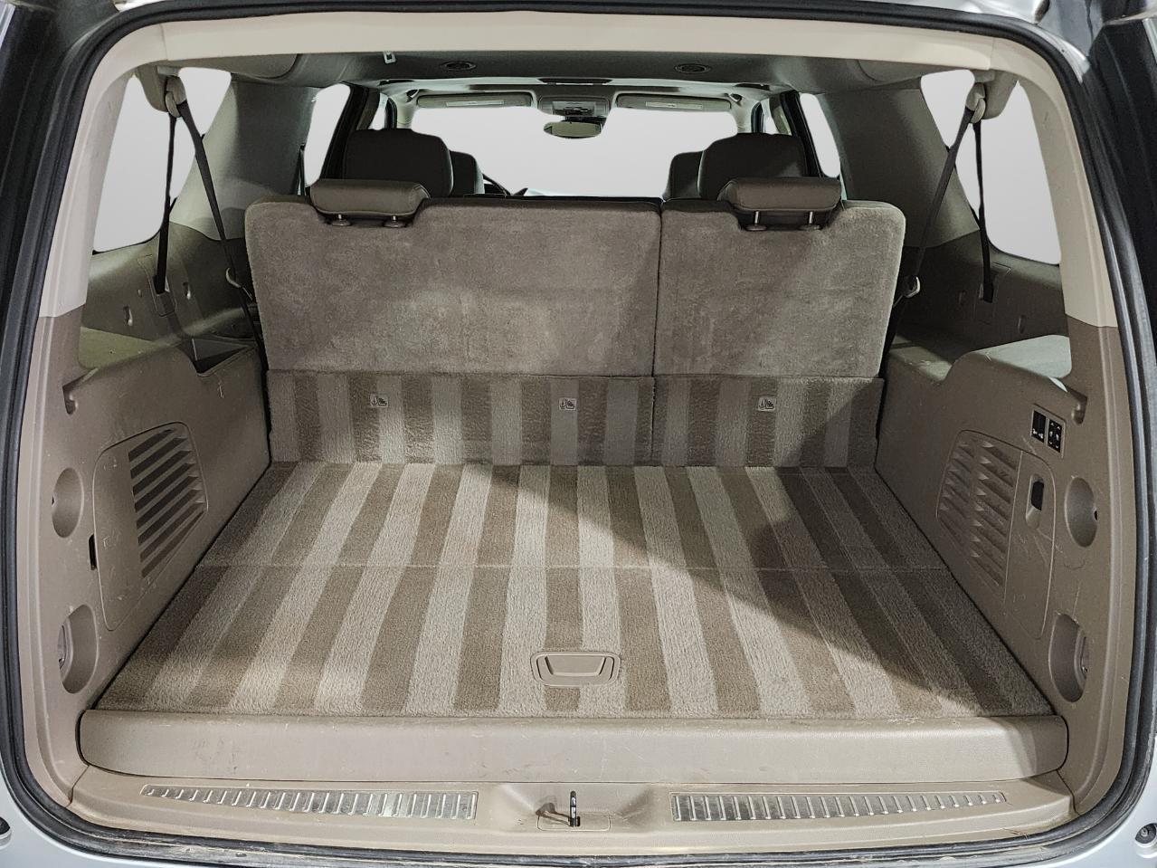 2018 Chevrolet Suburban Premier - Photo 37