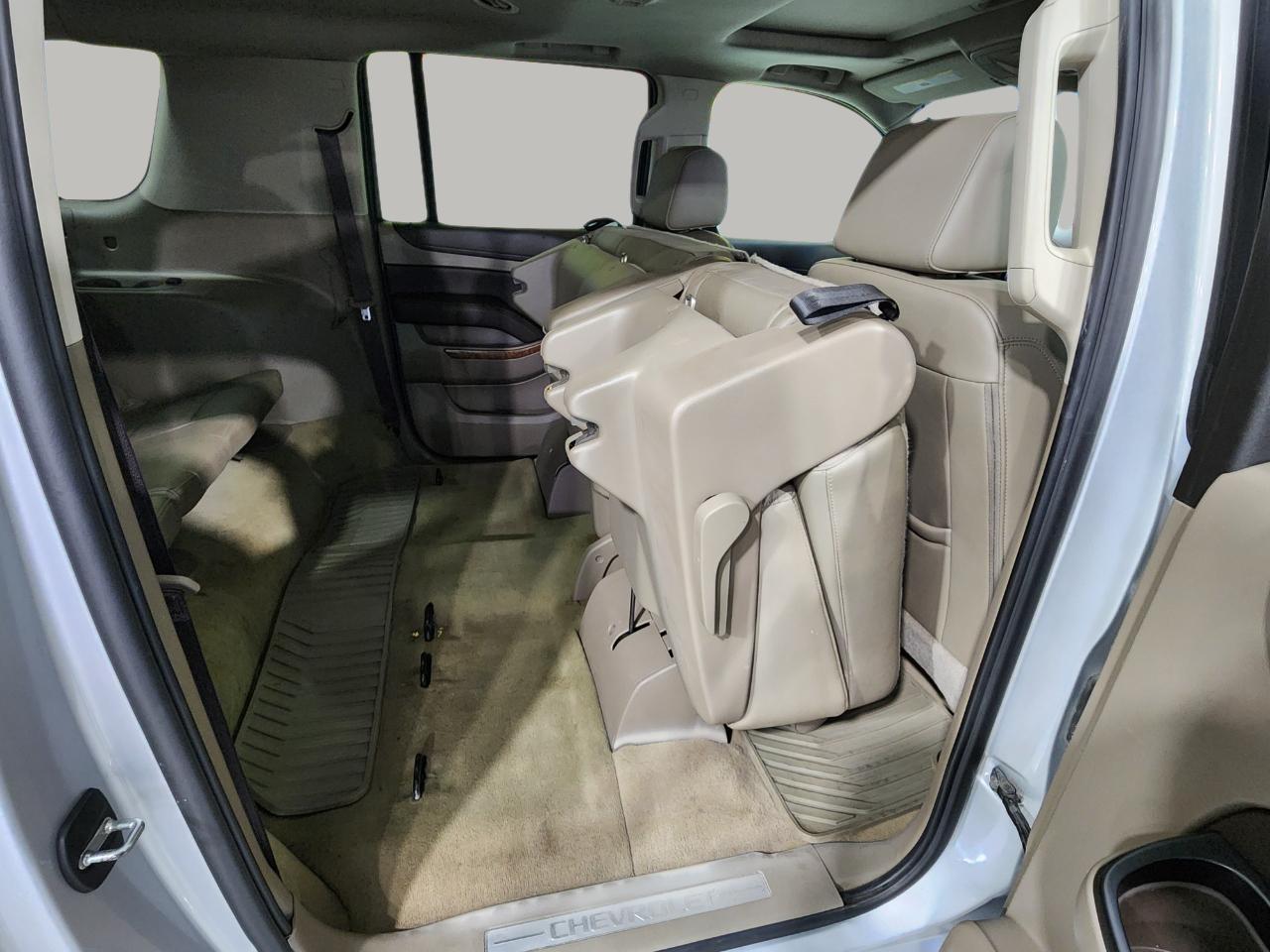 2018 Chevrolet Suburban Premier - Photo 42