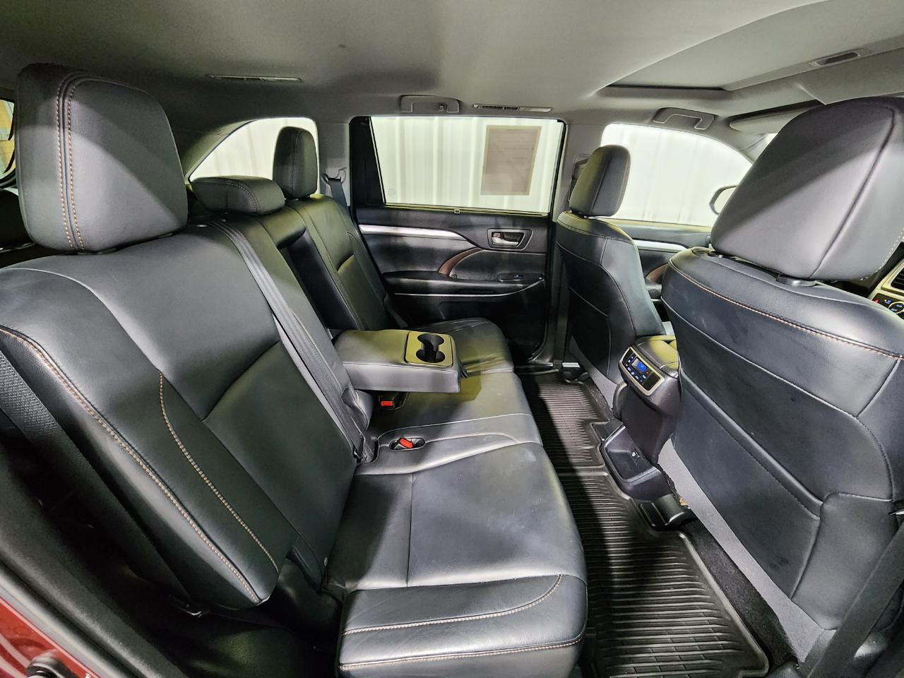 Toyota Highlander  2015