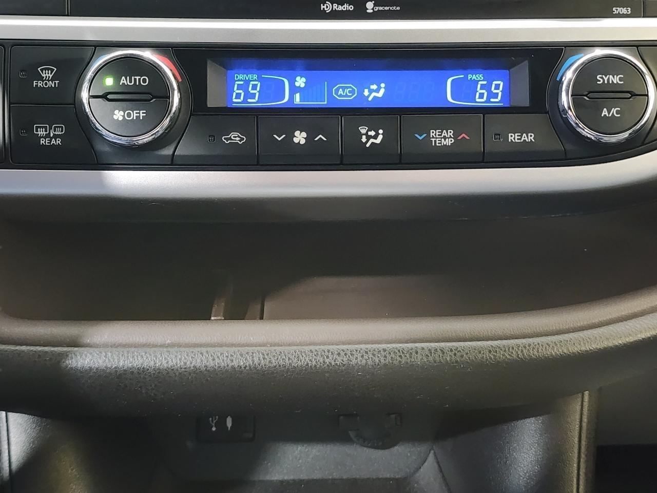 Toyota Highlander  2015