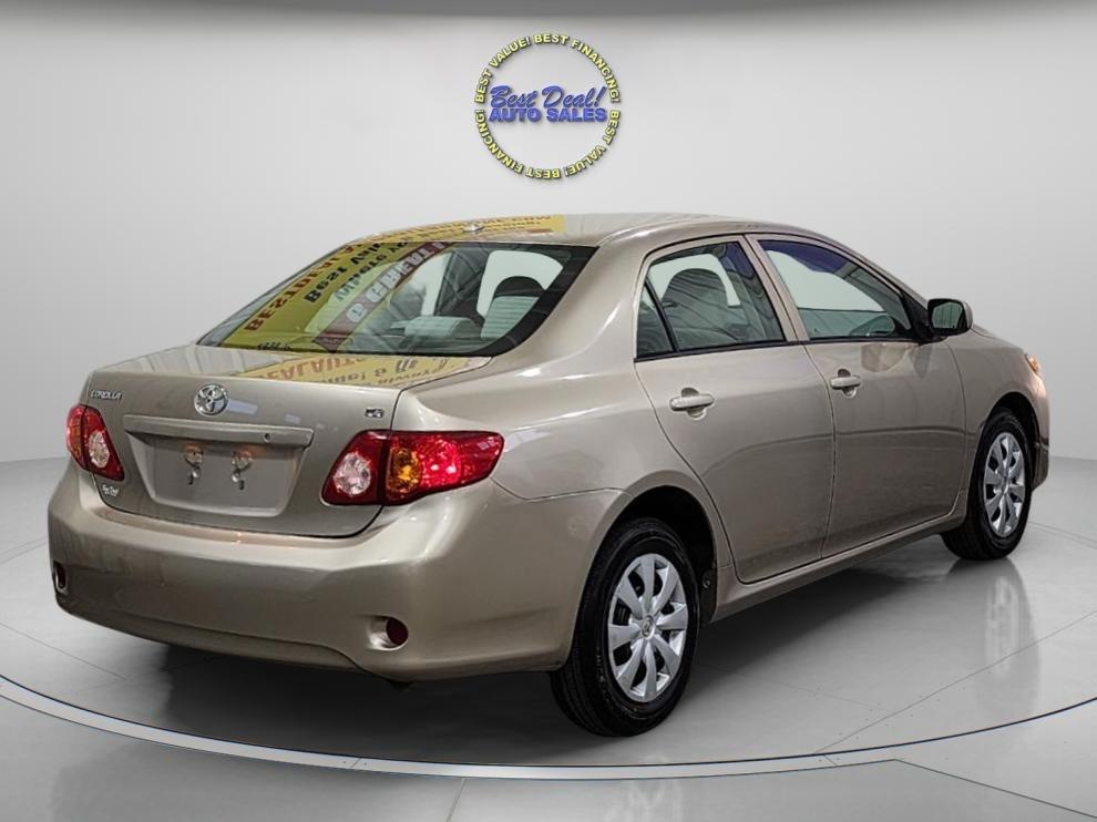 Toyota Corolla  2010