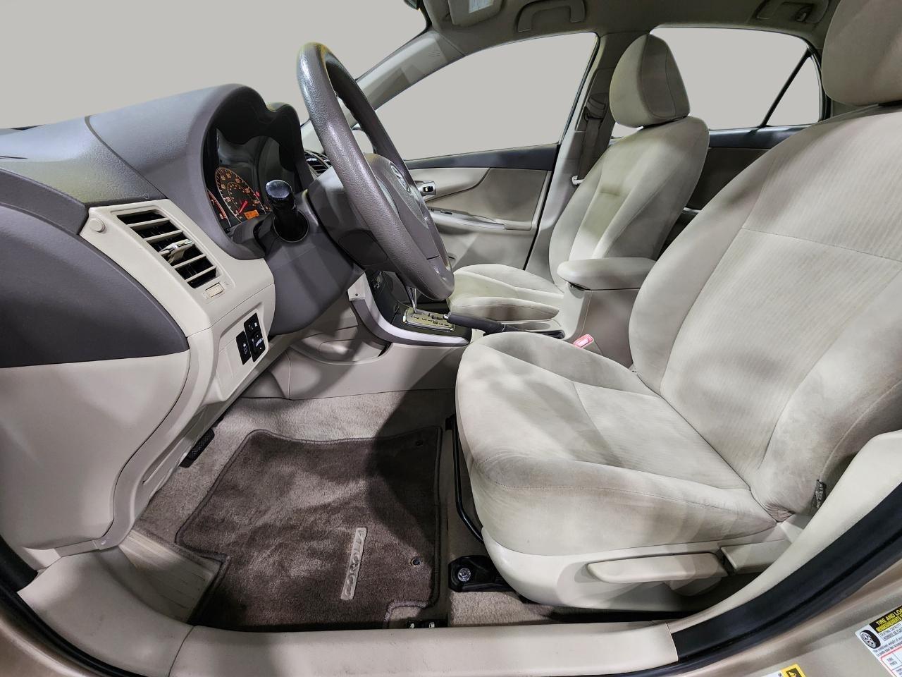 Toyota Corolla  2010