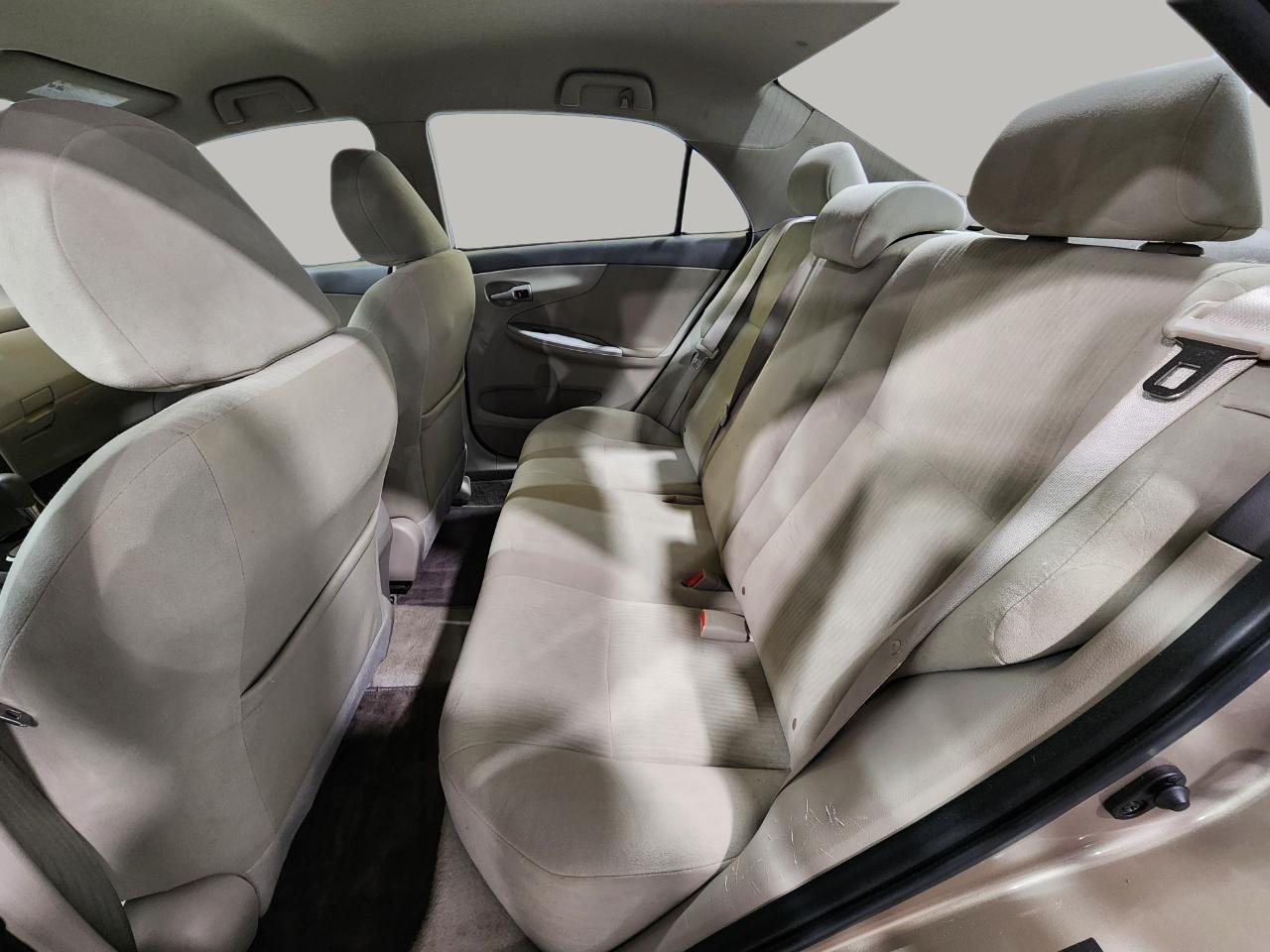 Toyota Corolla  2010