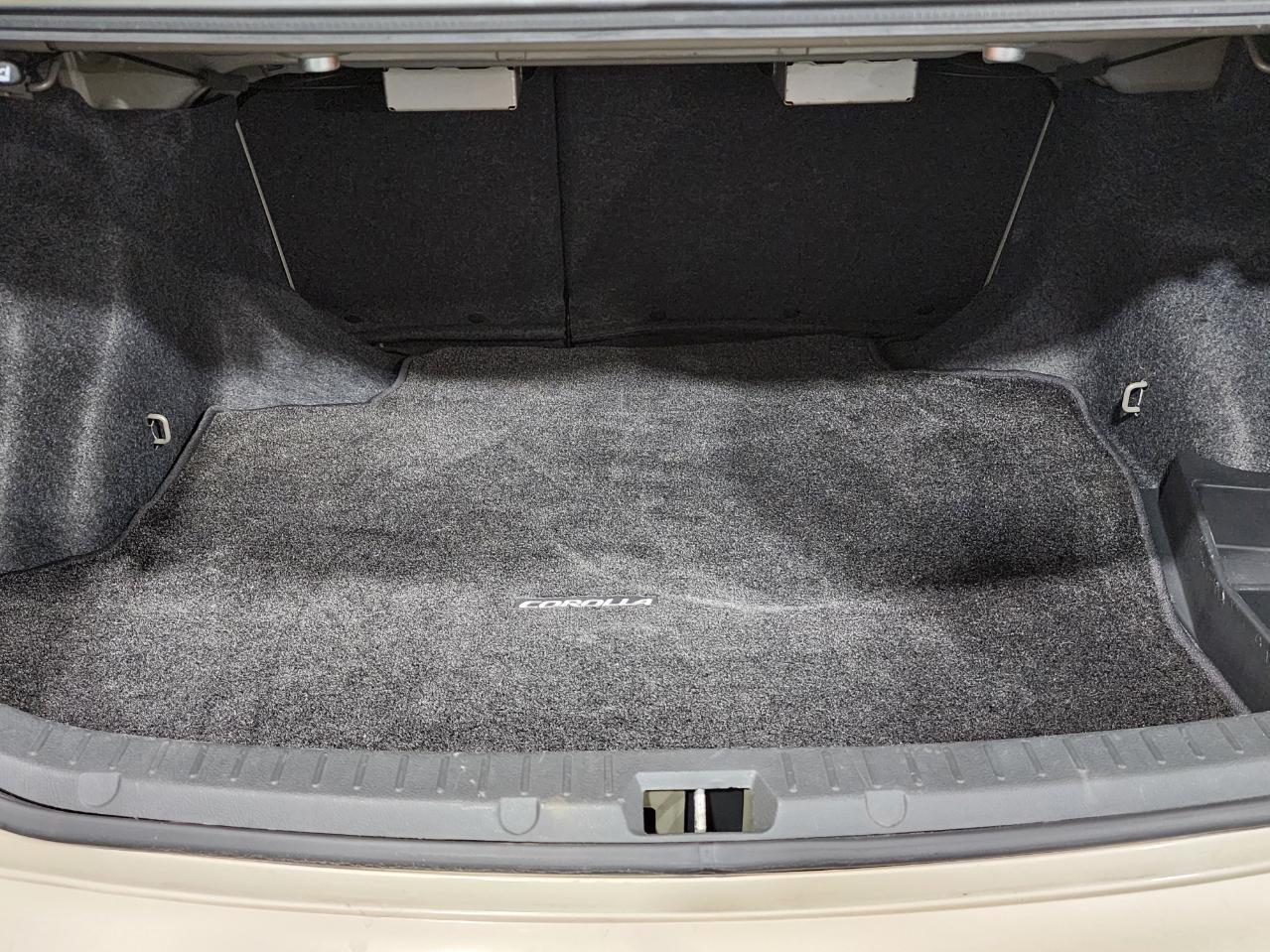 Toyota Corolla  2010