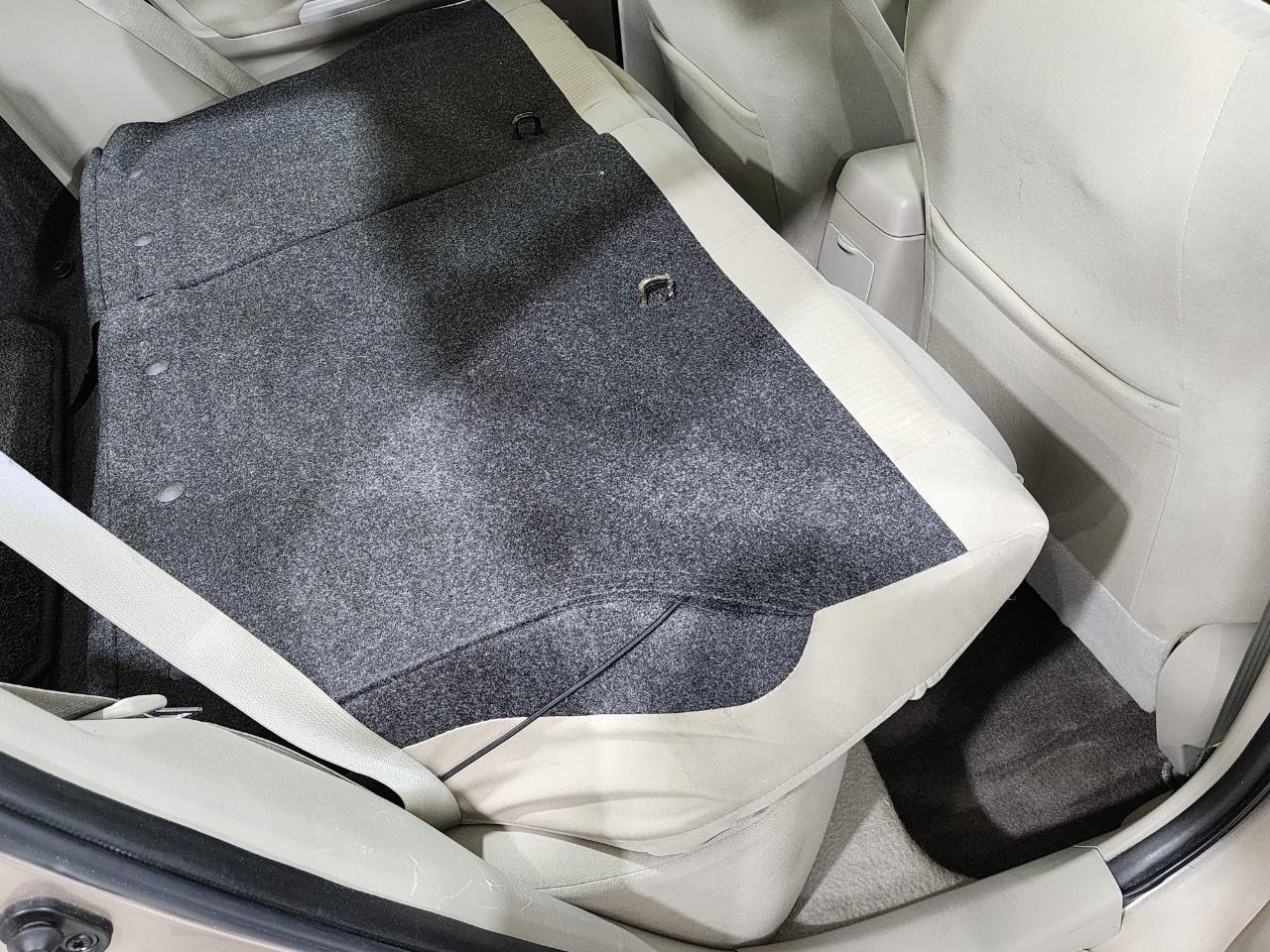 Toyota Corolla  2010