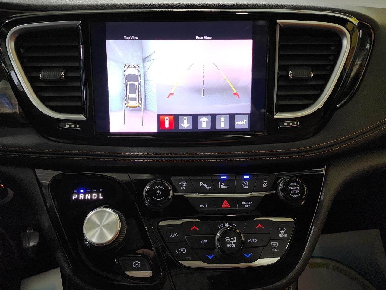 Chrysler Pacifica  2021