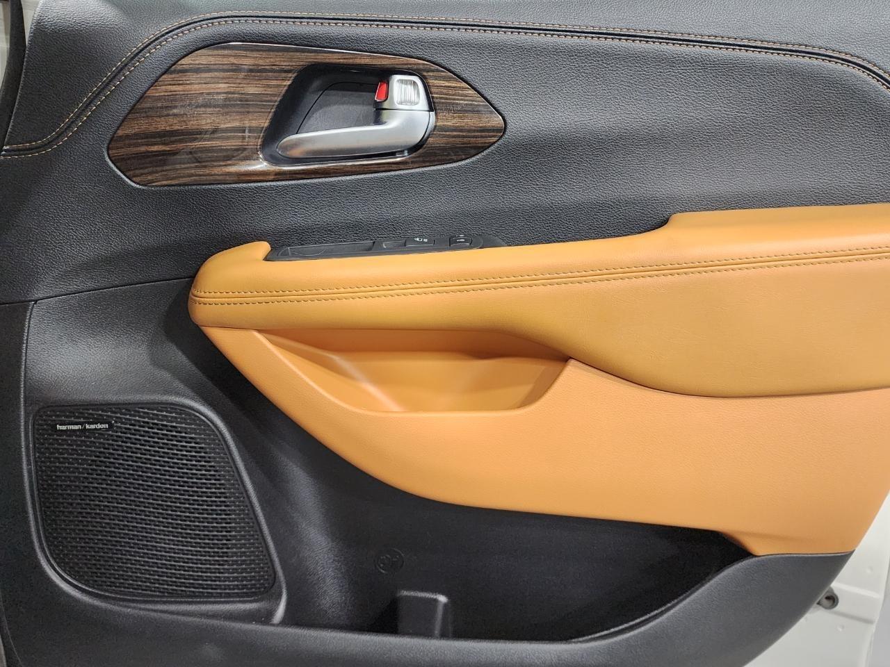 Chrysler Pacifica  2021