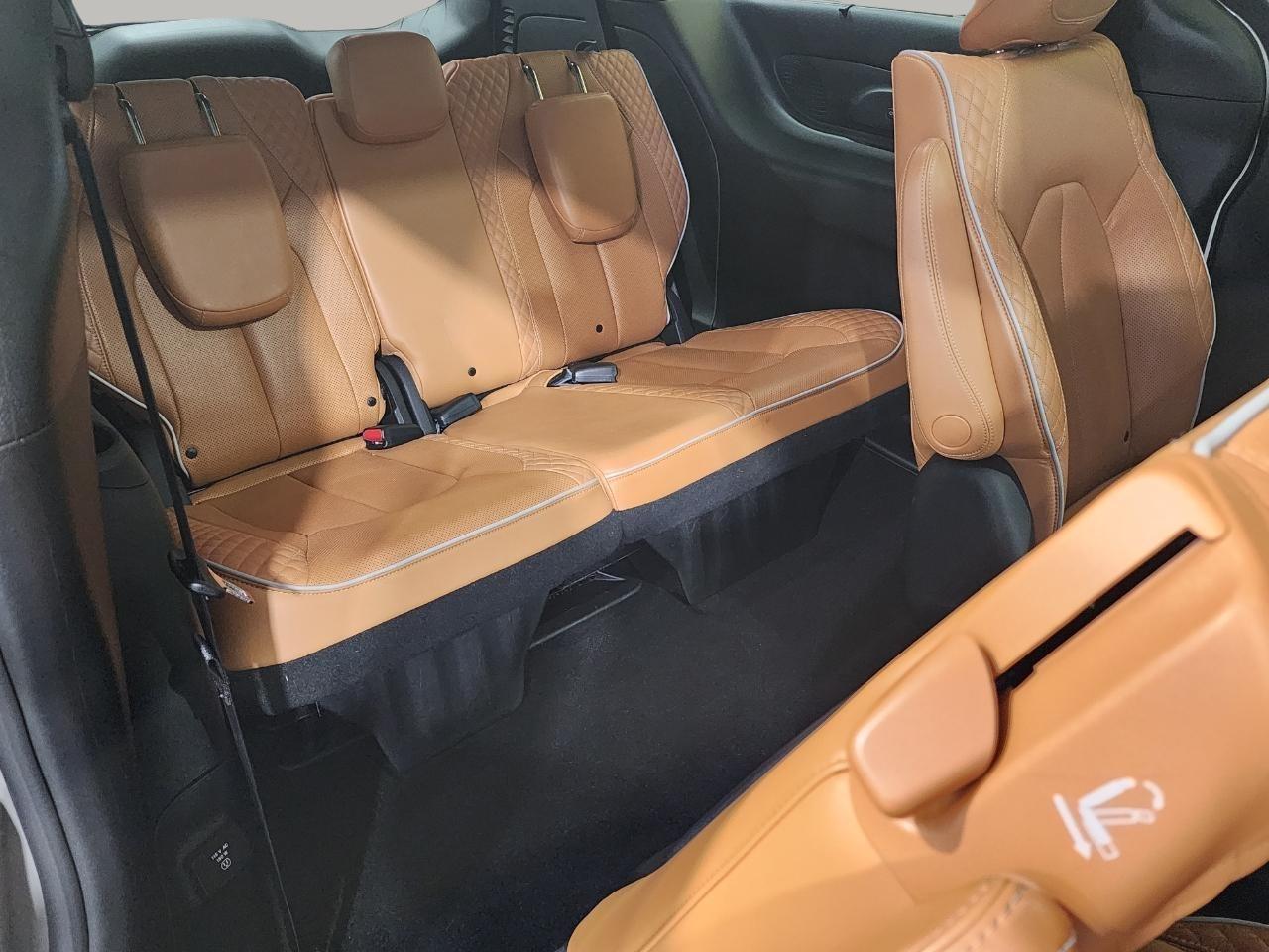 Chrysler Pacifica  2021