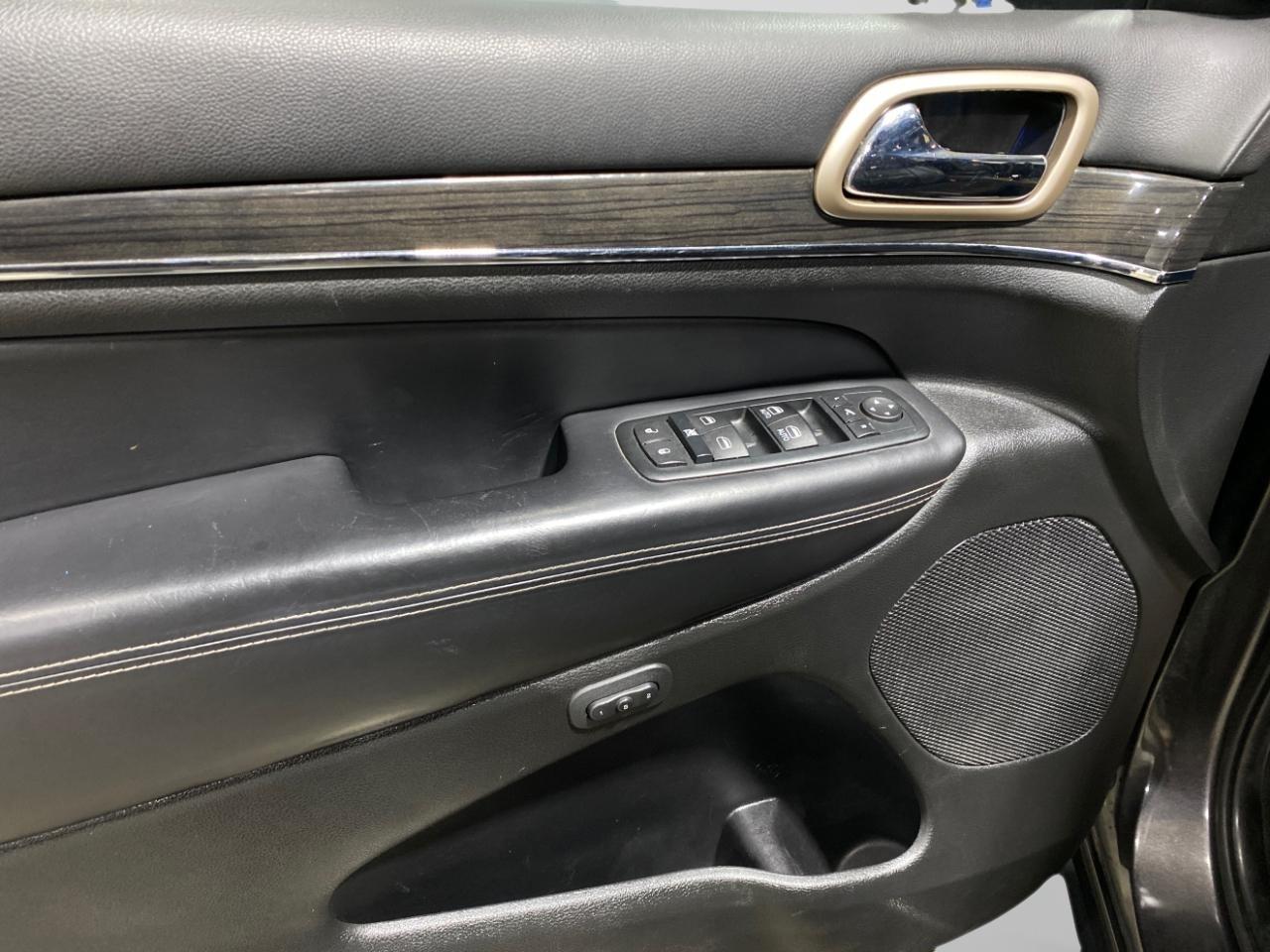 Jeep Grand Cherokee Overland 4WD 2015