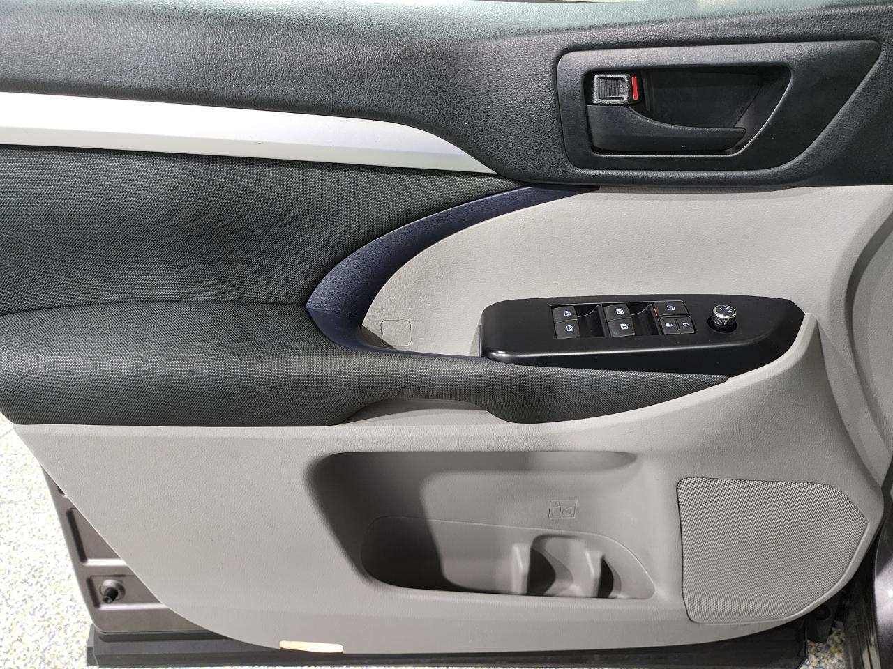 Toyota Highlander  2019