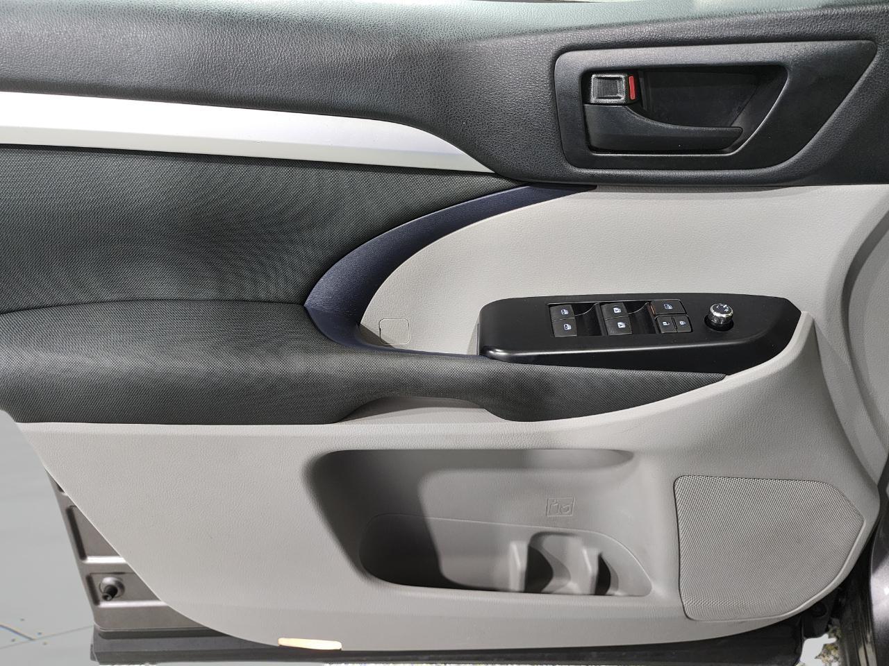 Toyota Highlander  2019