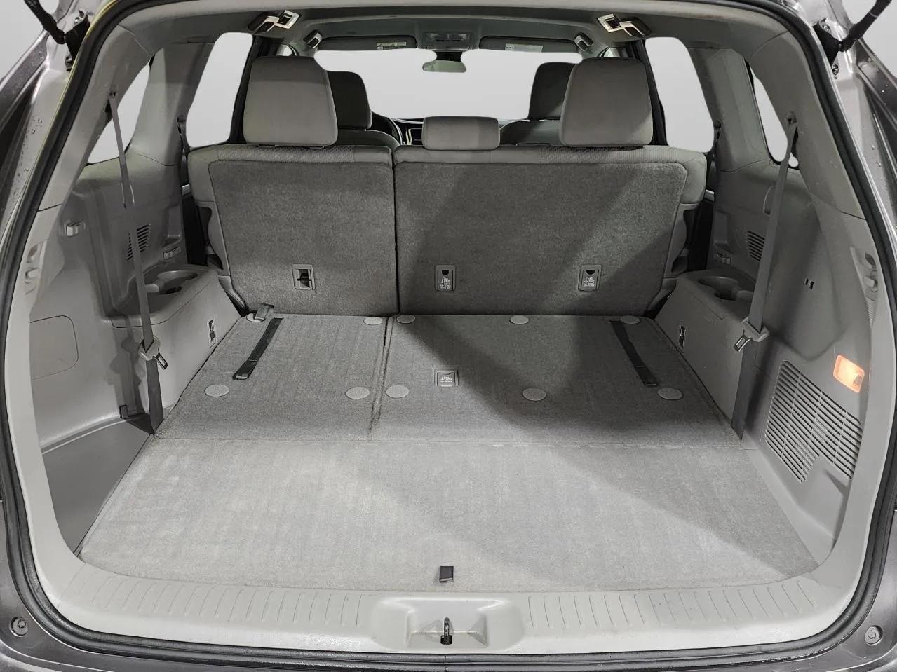 Toyota Highlander  2019