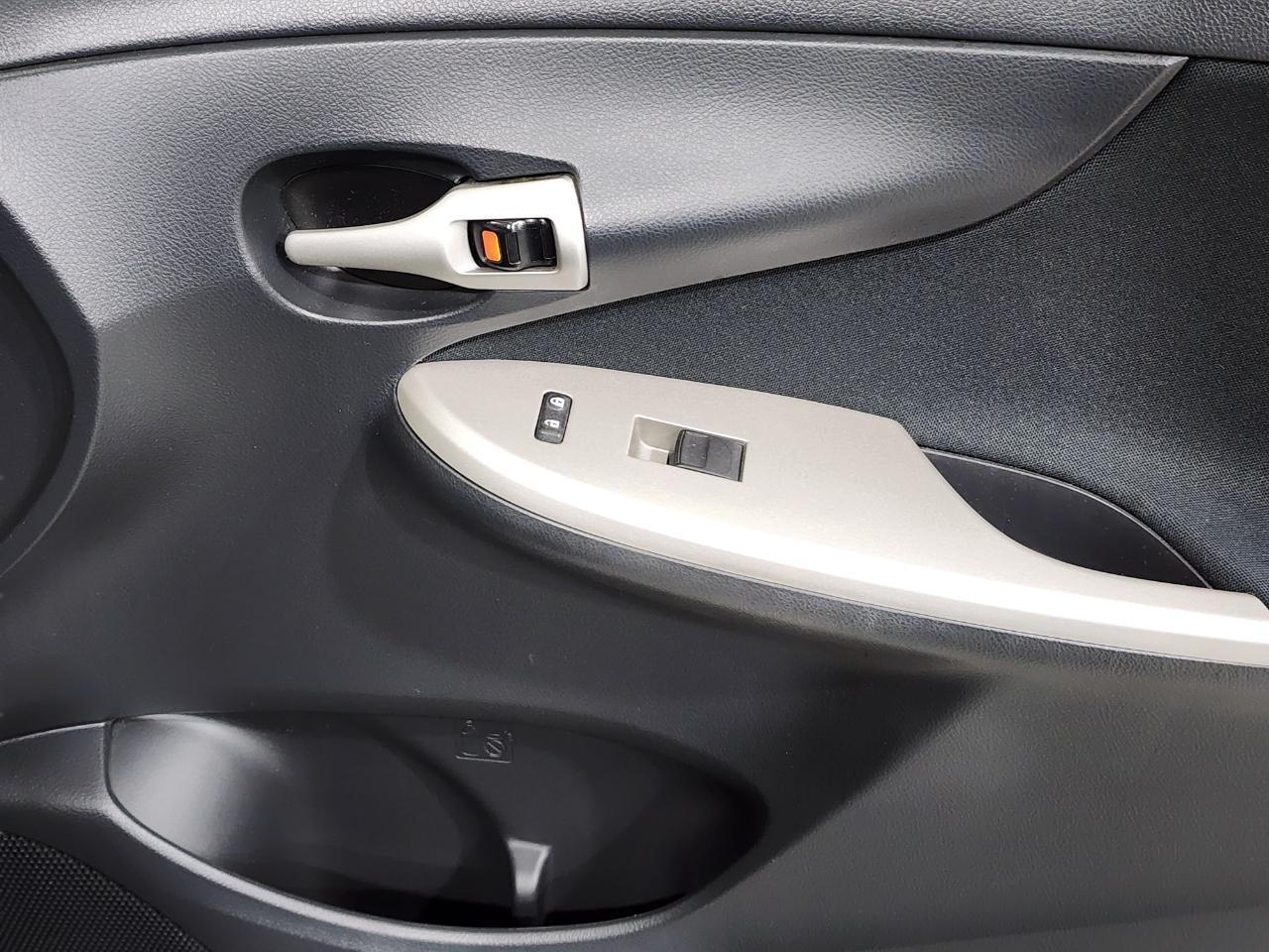 Toyota Corolla  2013