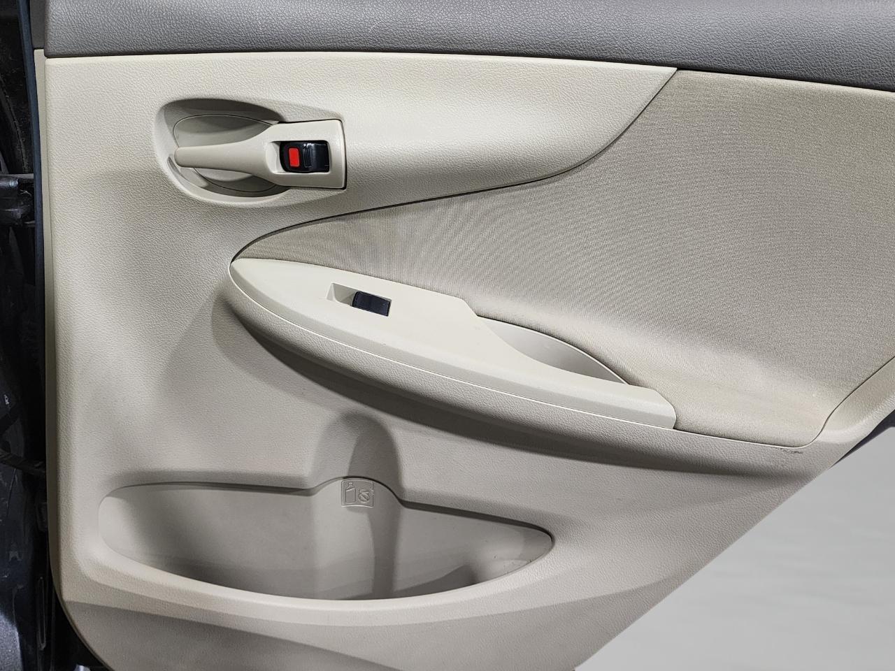 Toyota Corolla  2009