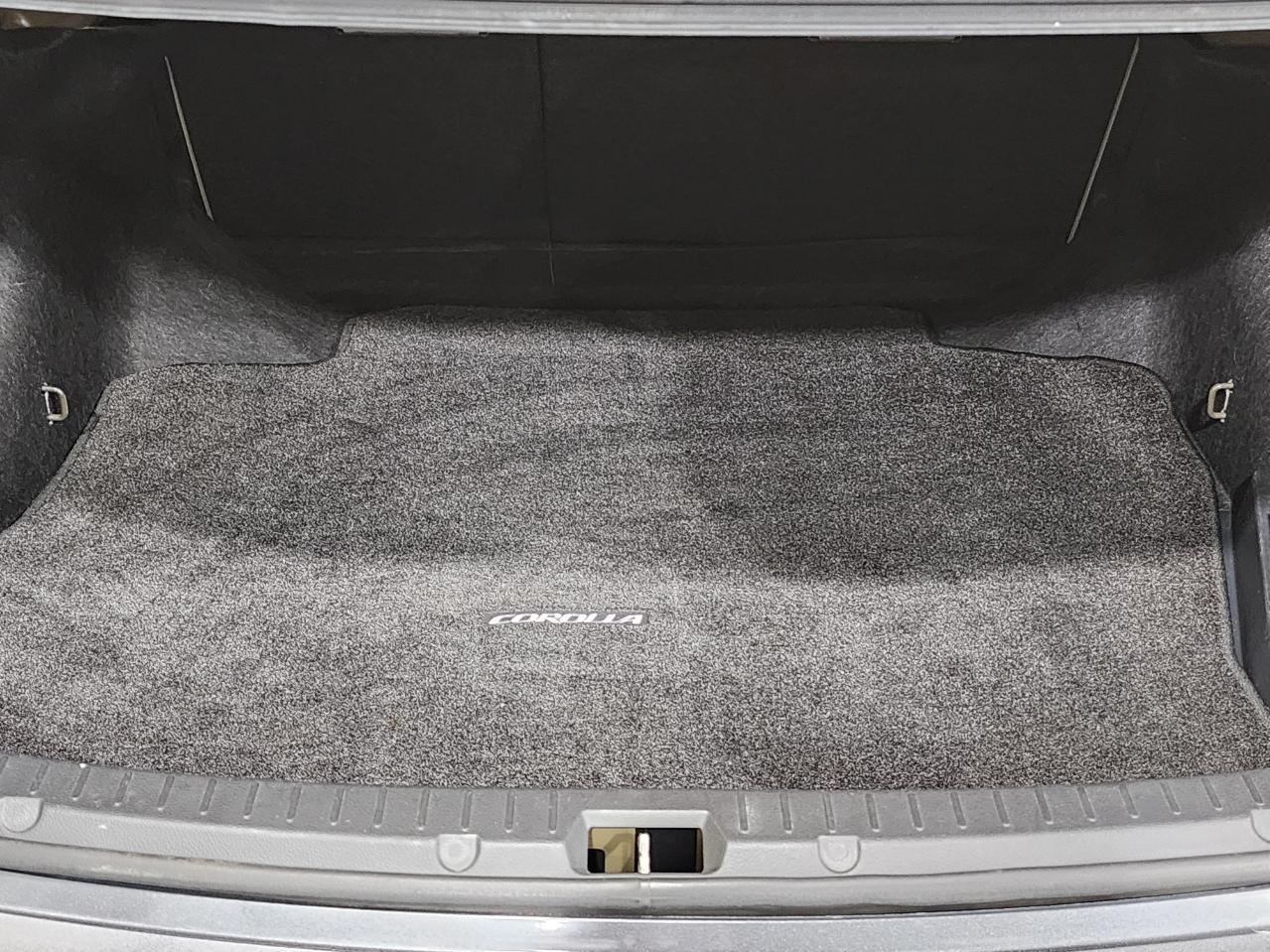 Toyota Corolla  2009