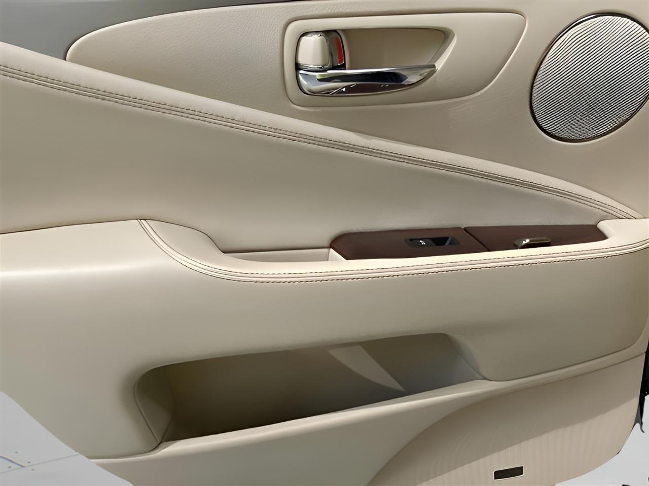 Lexus LS 460 Luxury Sedan AWD 2013