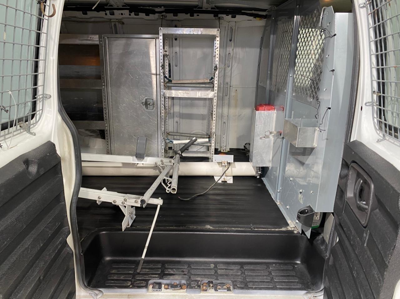 Chevrolet Express 1500 Cargo 2011