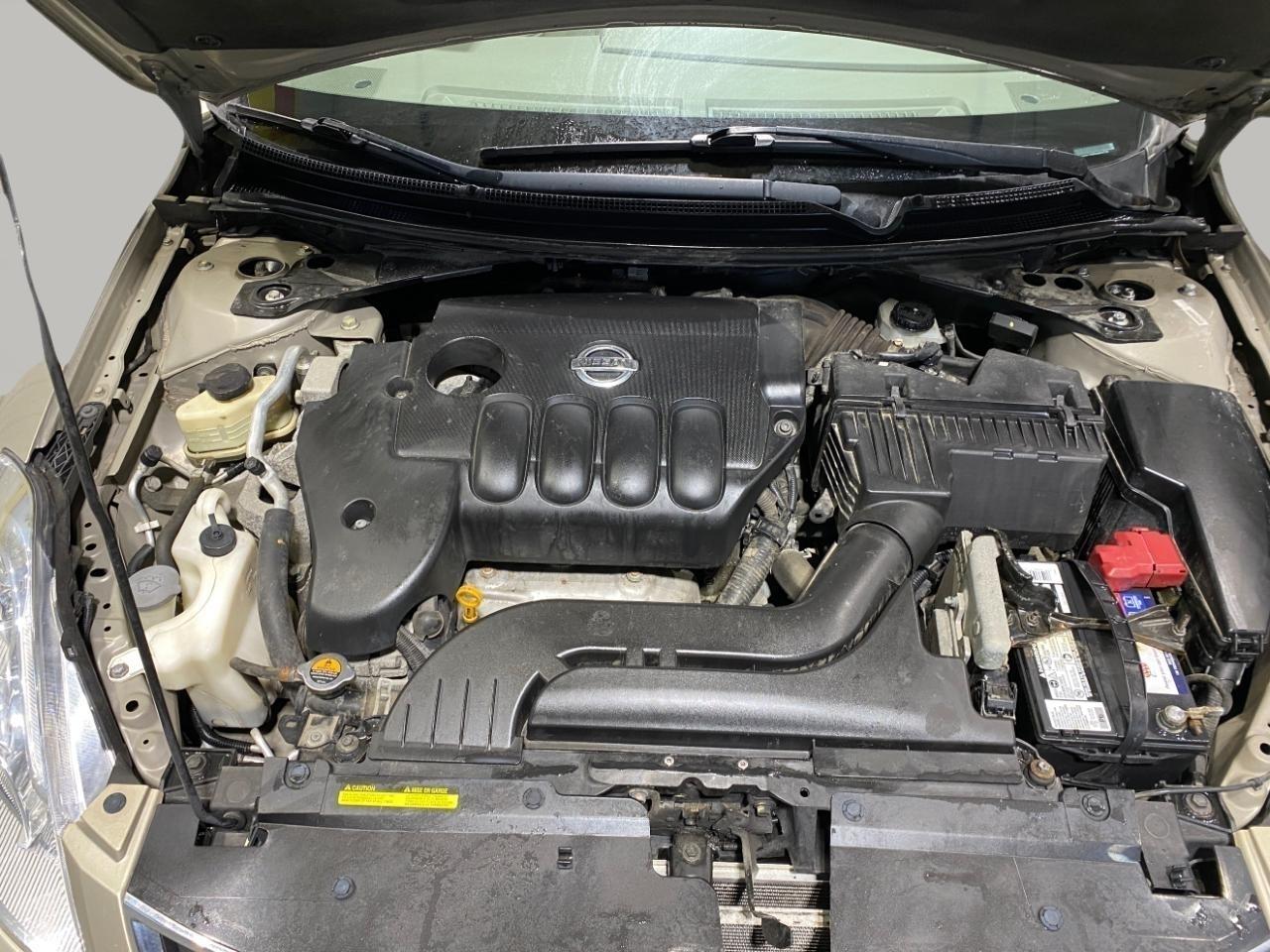Nissan Altima 2.5 SL AWD 2010
