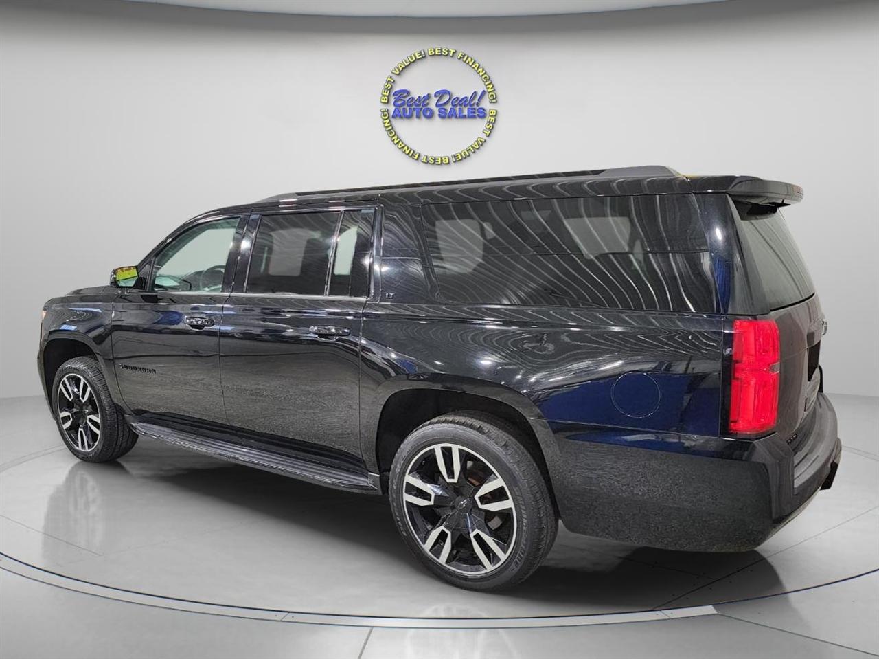 Chevrolet Suburban  2018