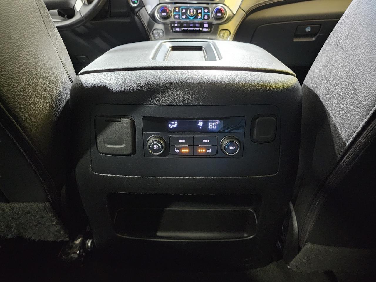 Chevrolet Suburban  2018