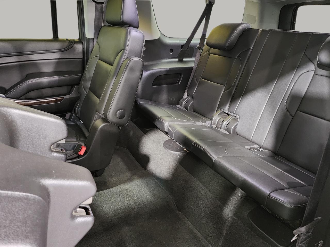 Chevrolet Suburban  2018