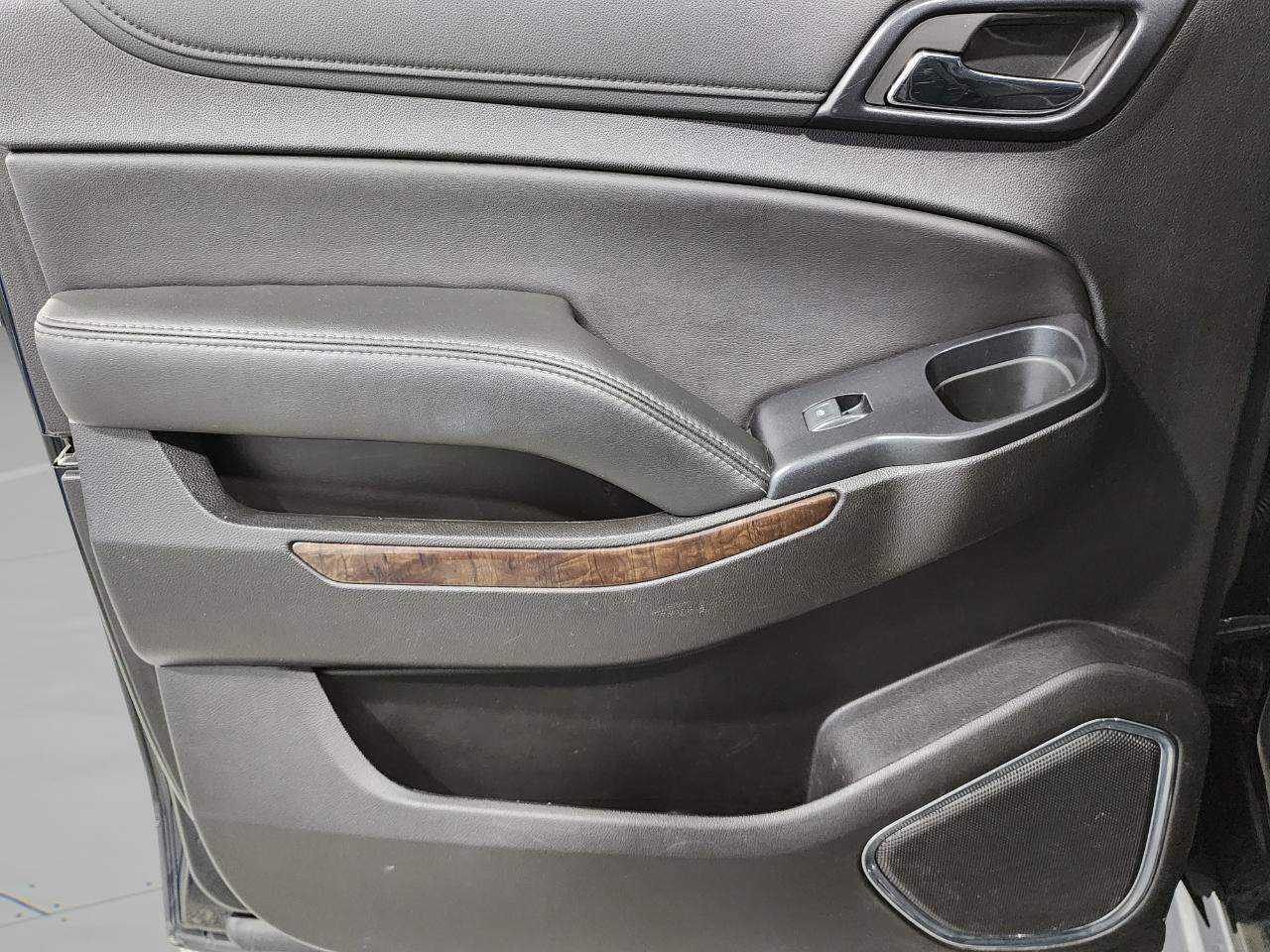 Chevrolet Suburban  2018