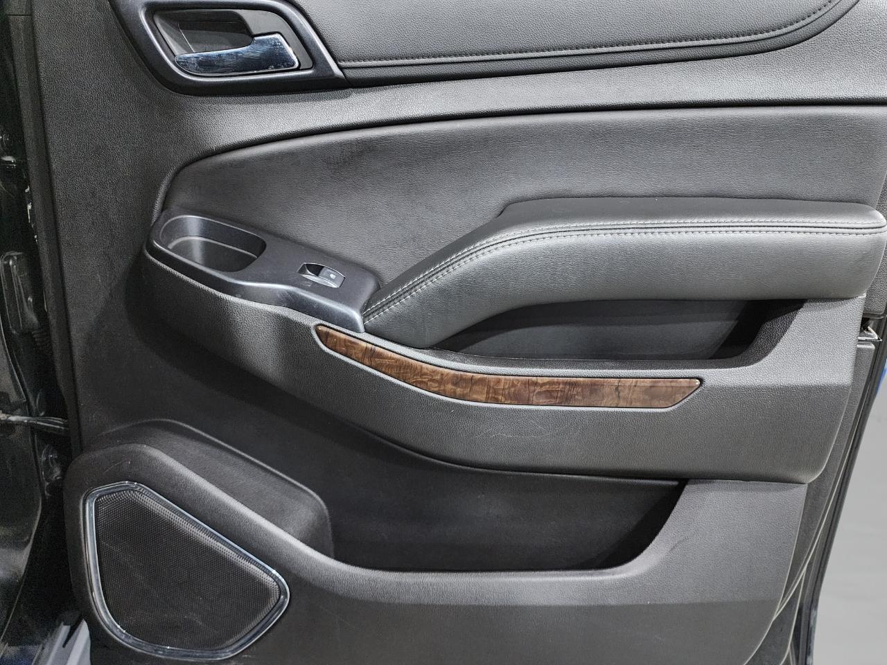 Chevrolet Suburban  2018