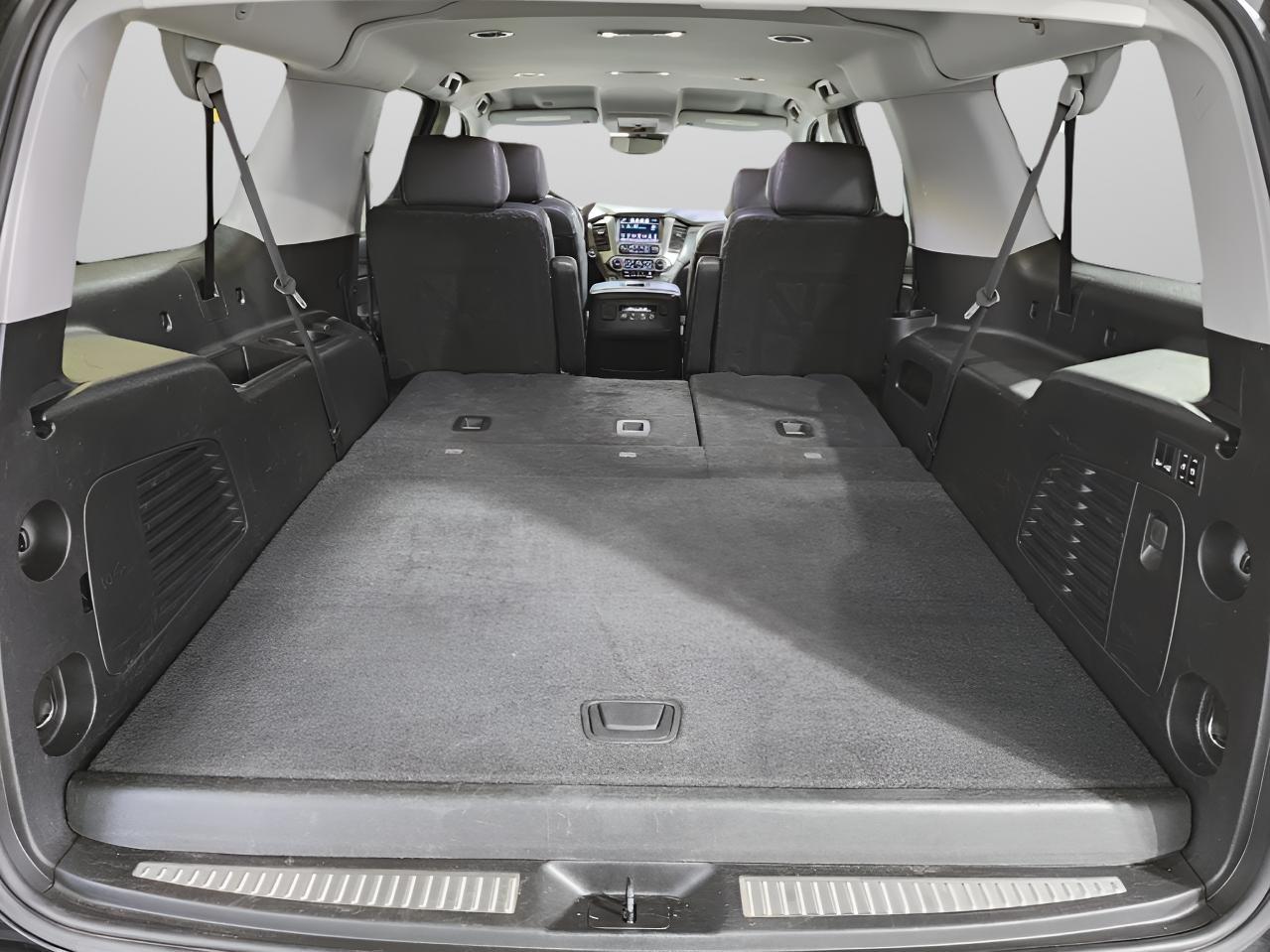 Chevrolet Suburban  2018