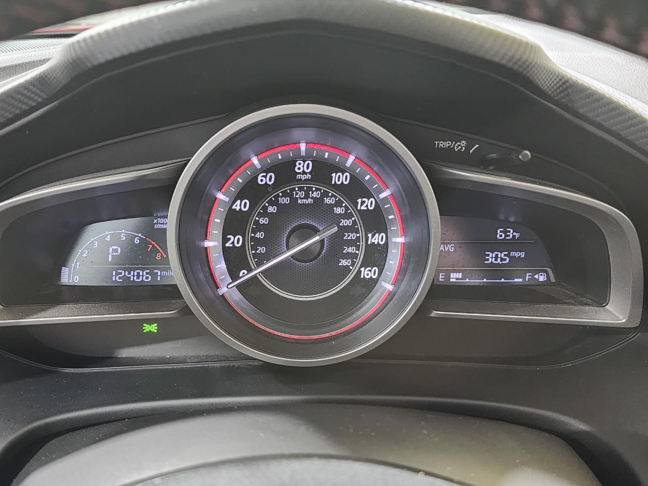 Mazda MAZDA3 i Touring AT 5-Door 2015