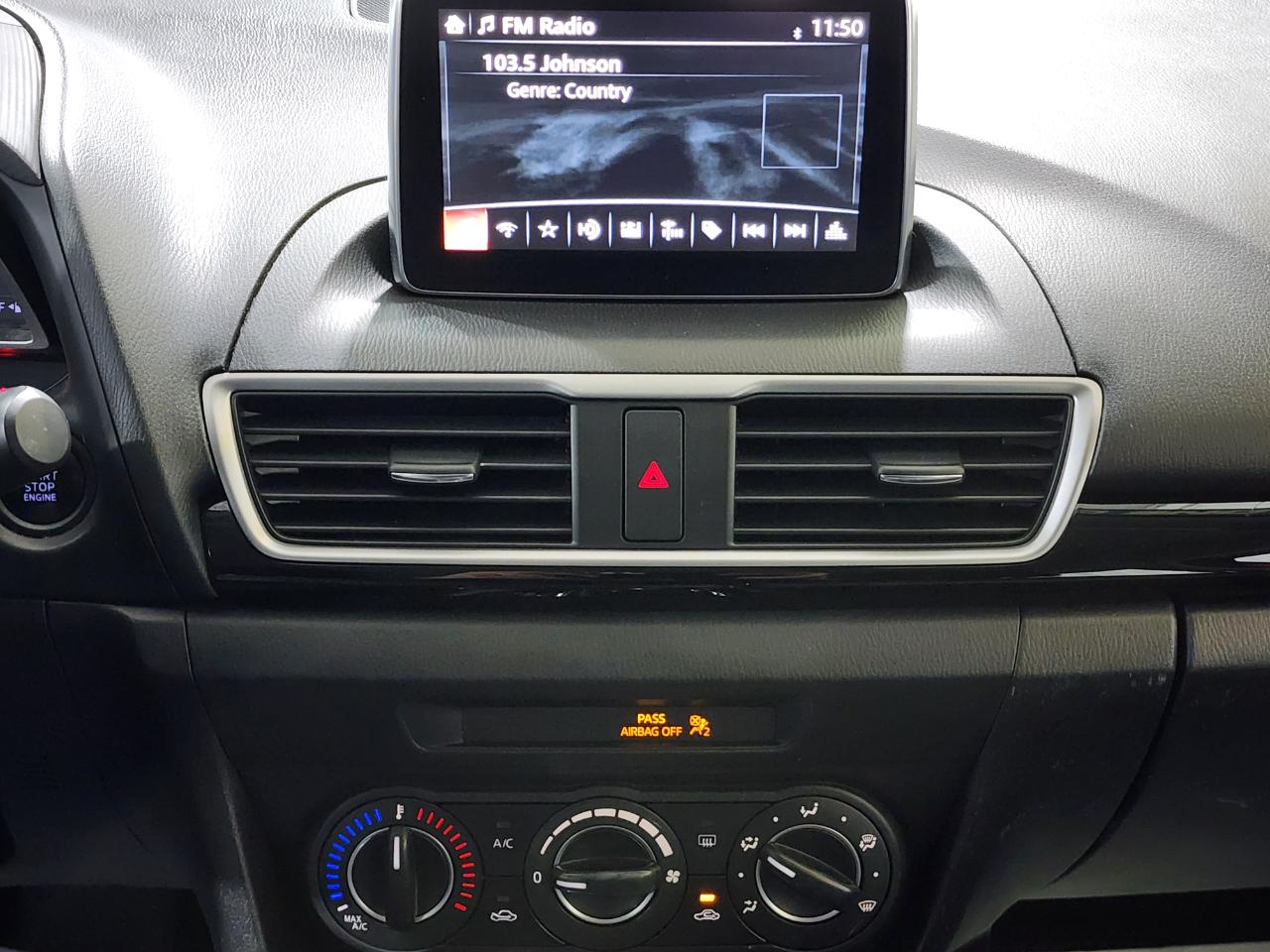 Mazda MAZDA3 i Touring AT 5-Door 2015