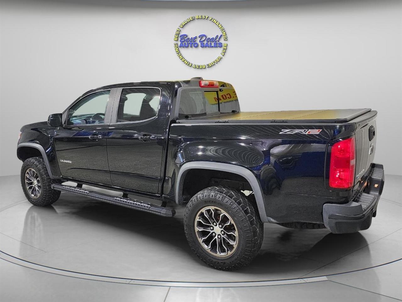 View vehicle photo 4