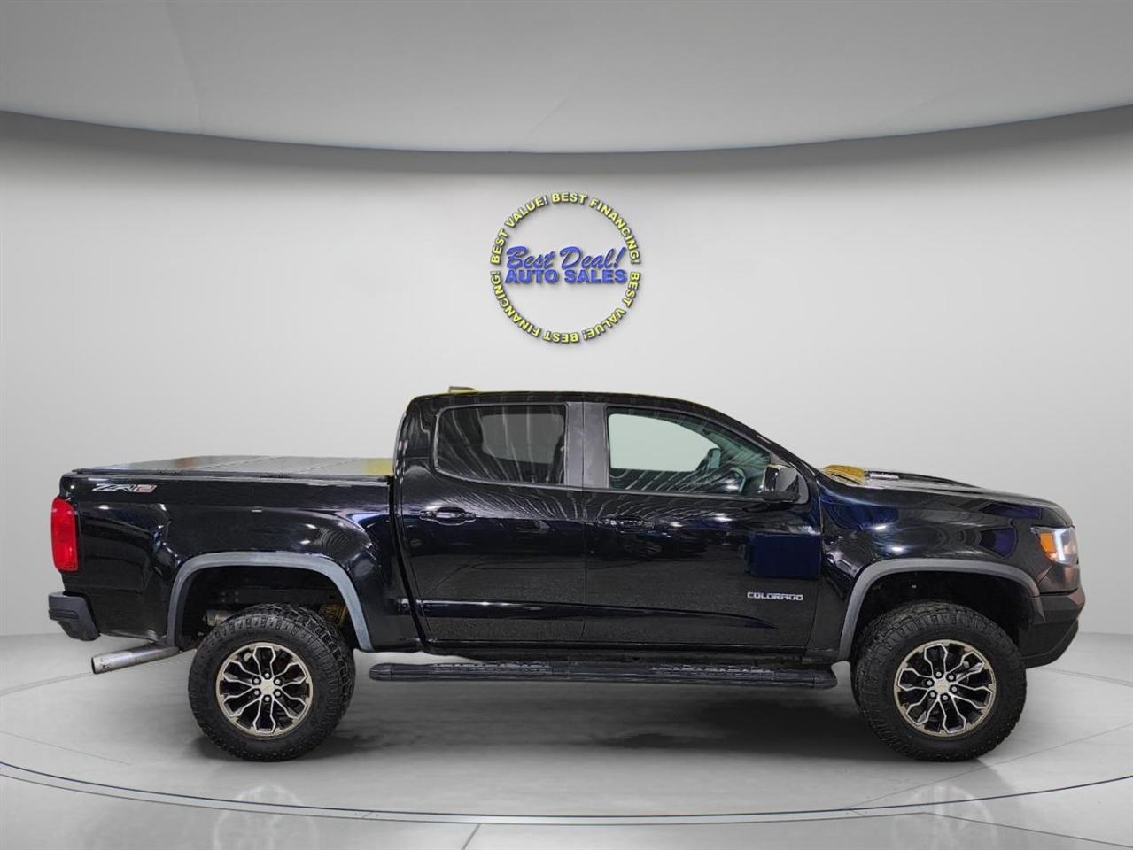 View vehicle photo 7