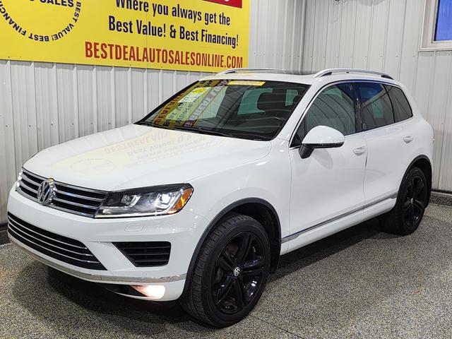 White 2017 Volkswagen Touareg AWD Wolfsburg Edition SUV / Crossover Automatic