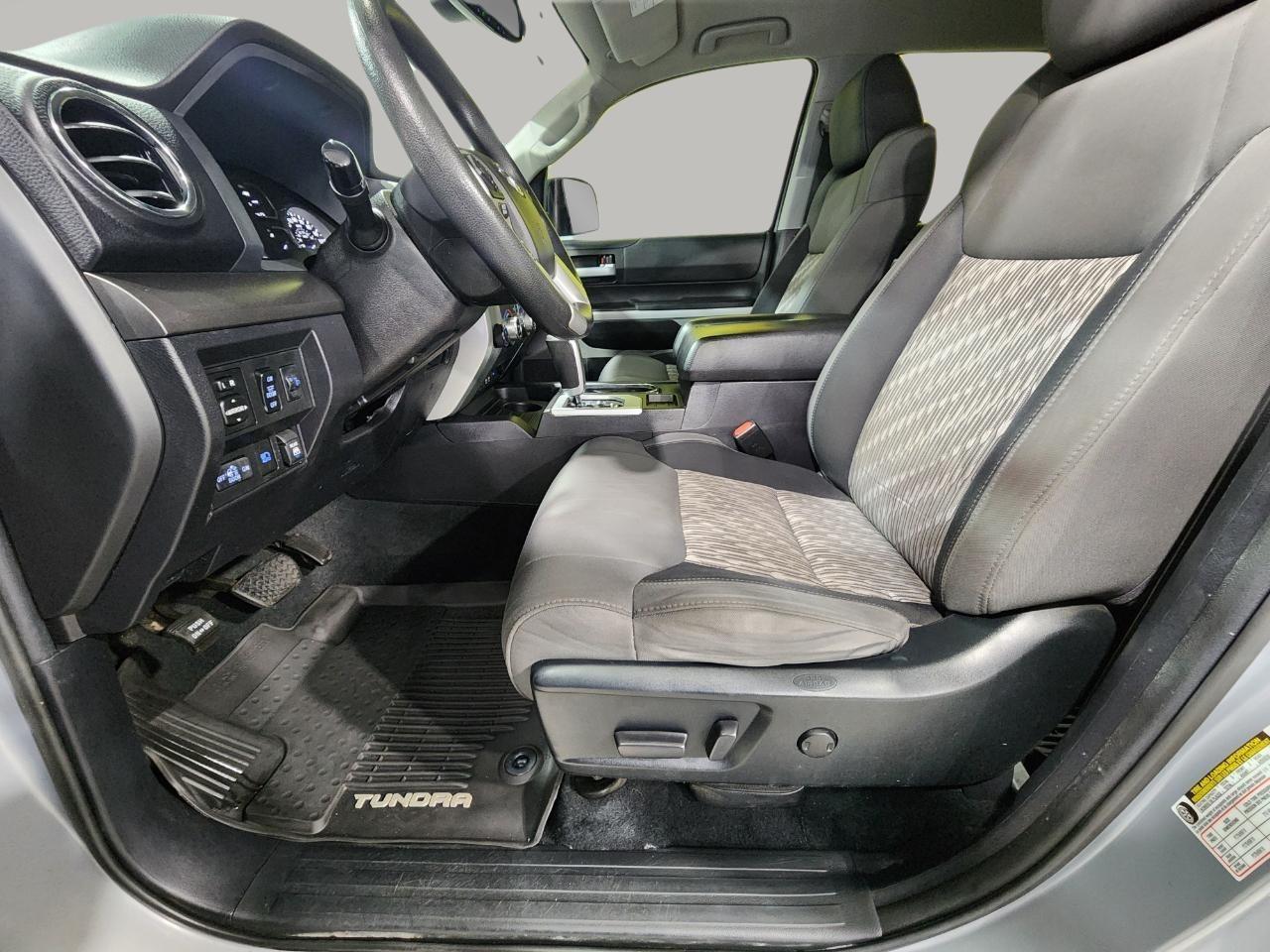 Toyota Tundra  2021