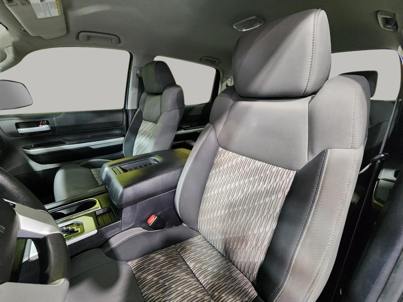 Toyota Tundra  2021