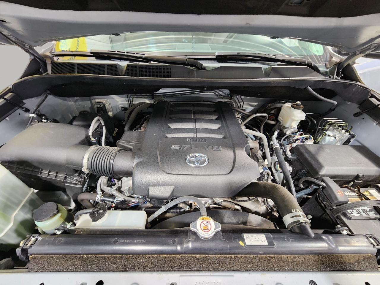 Toyota Tundra  2021