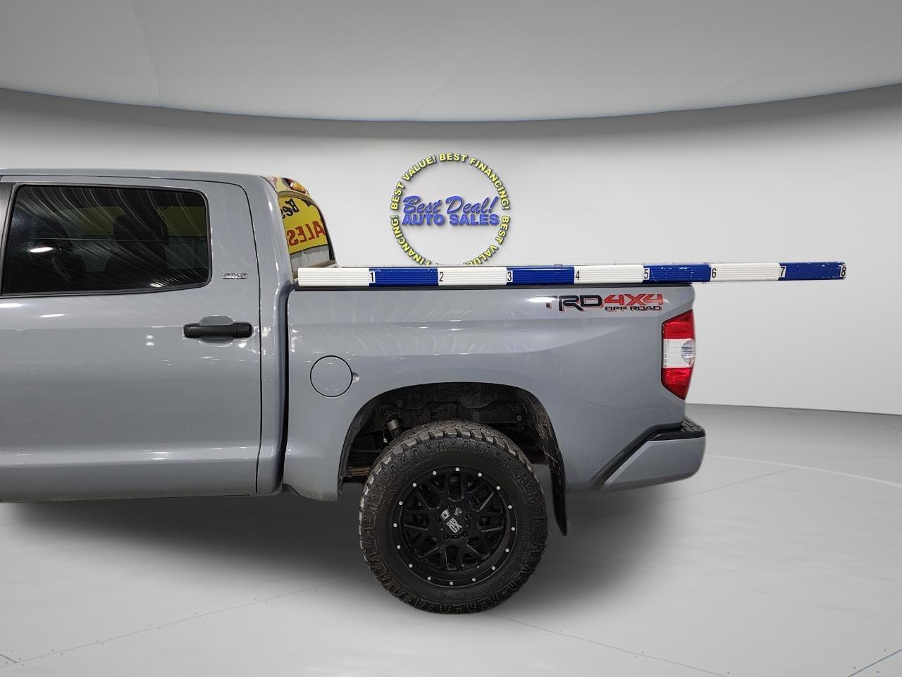Toyota Tundra  2021