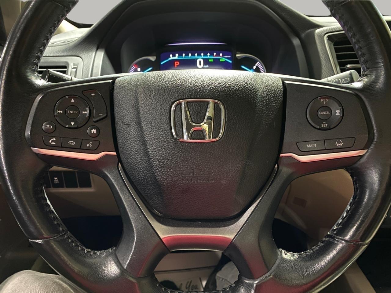 Honda Pilot EX-L w/Navigation and RES AWD 2019