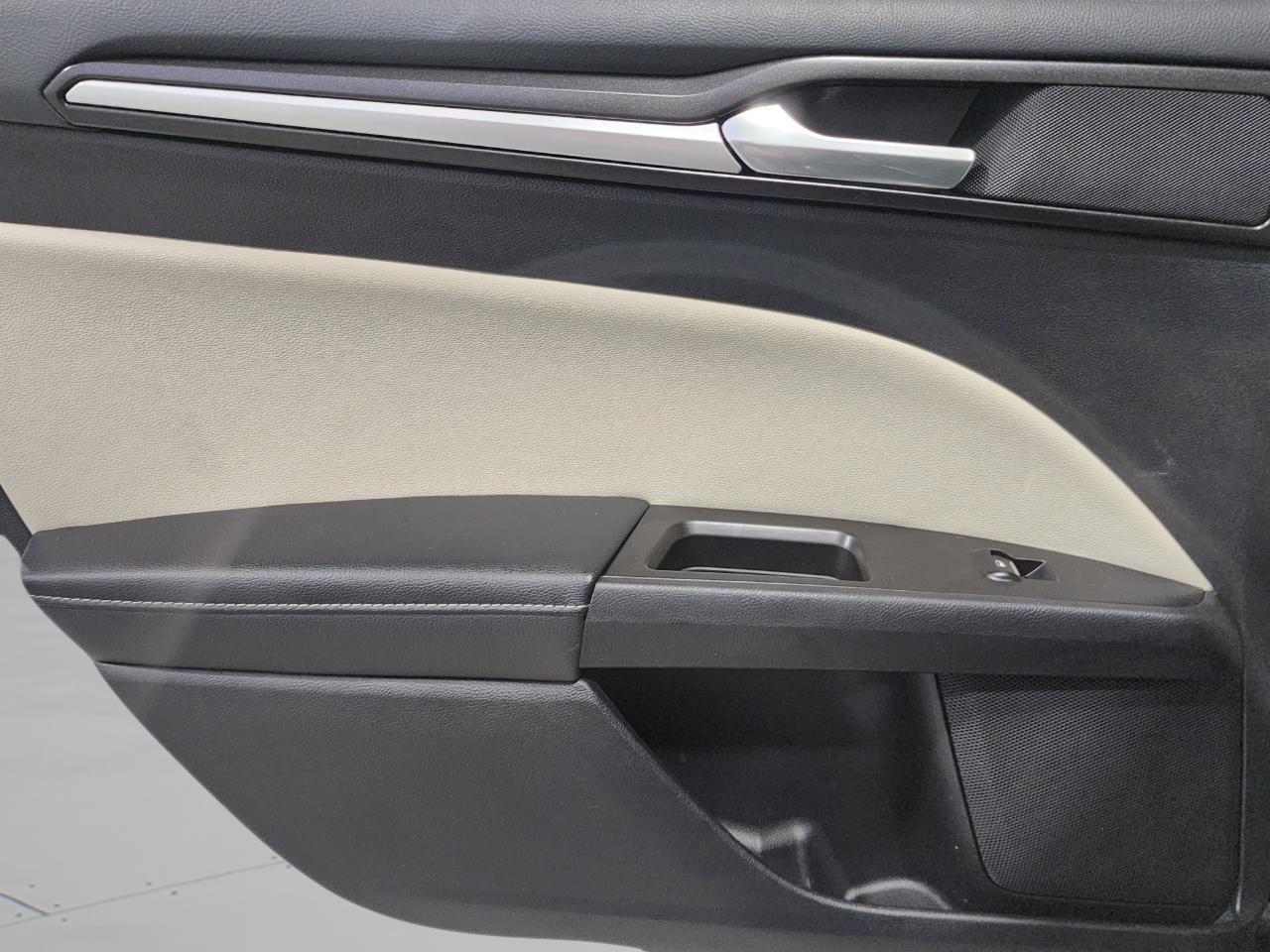 Ford Fusion Energi  2018