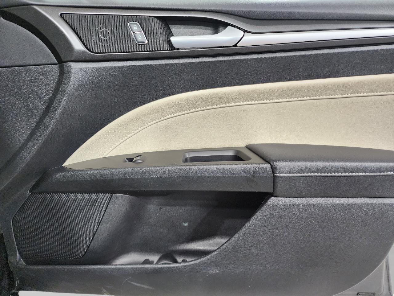 Ford Fusion Energi  2018