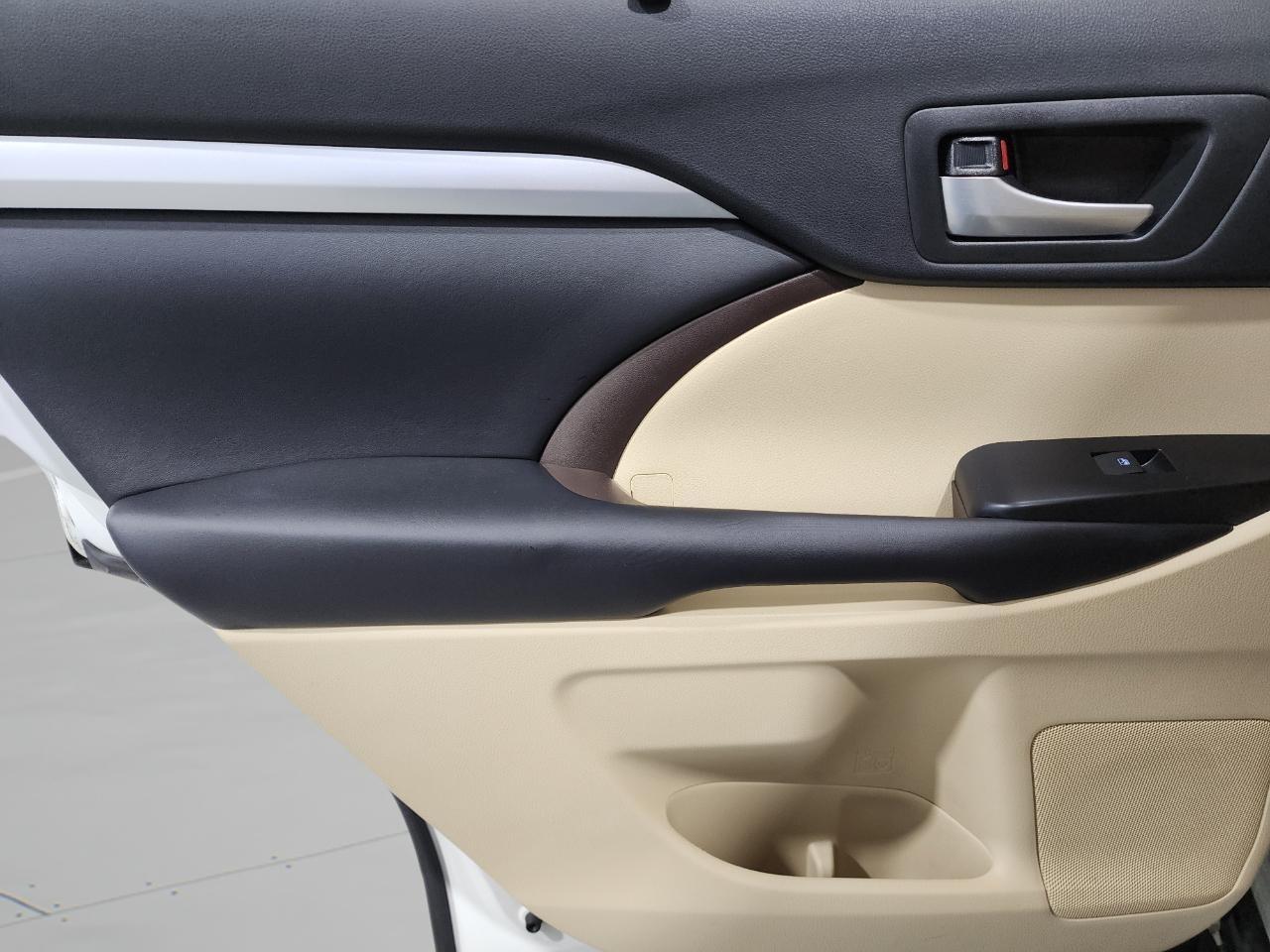 Toyota Highlander Hybrid  2018