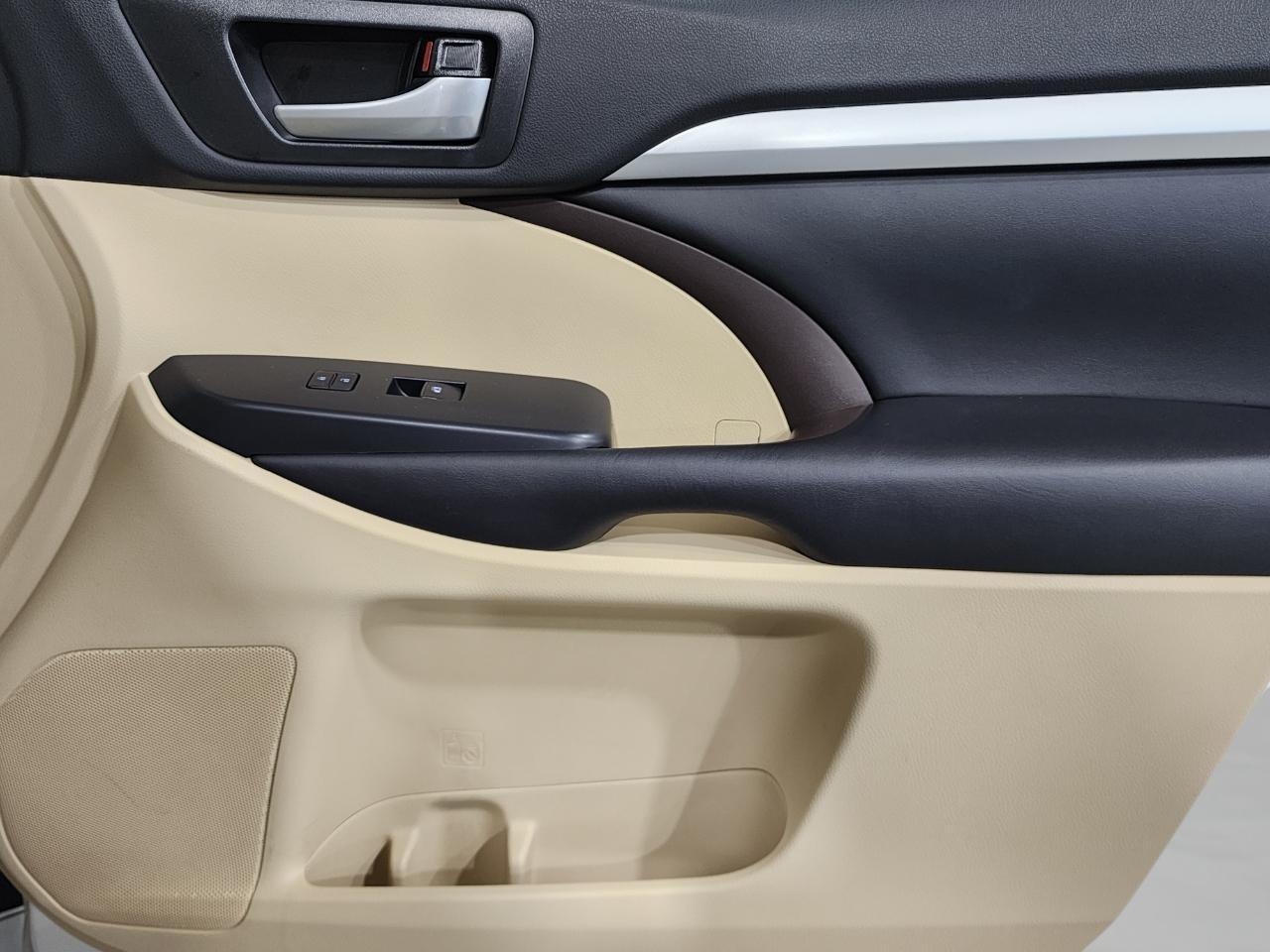 Toyota Highlander Hybrid  2018